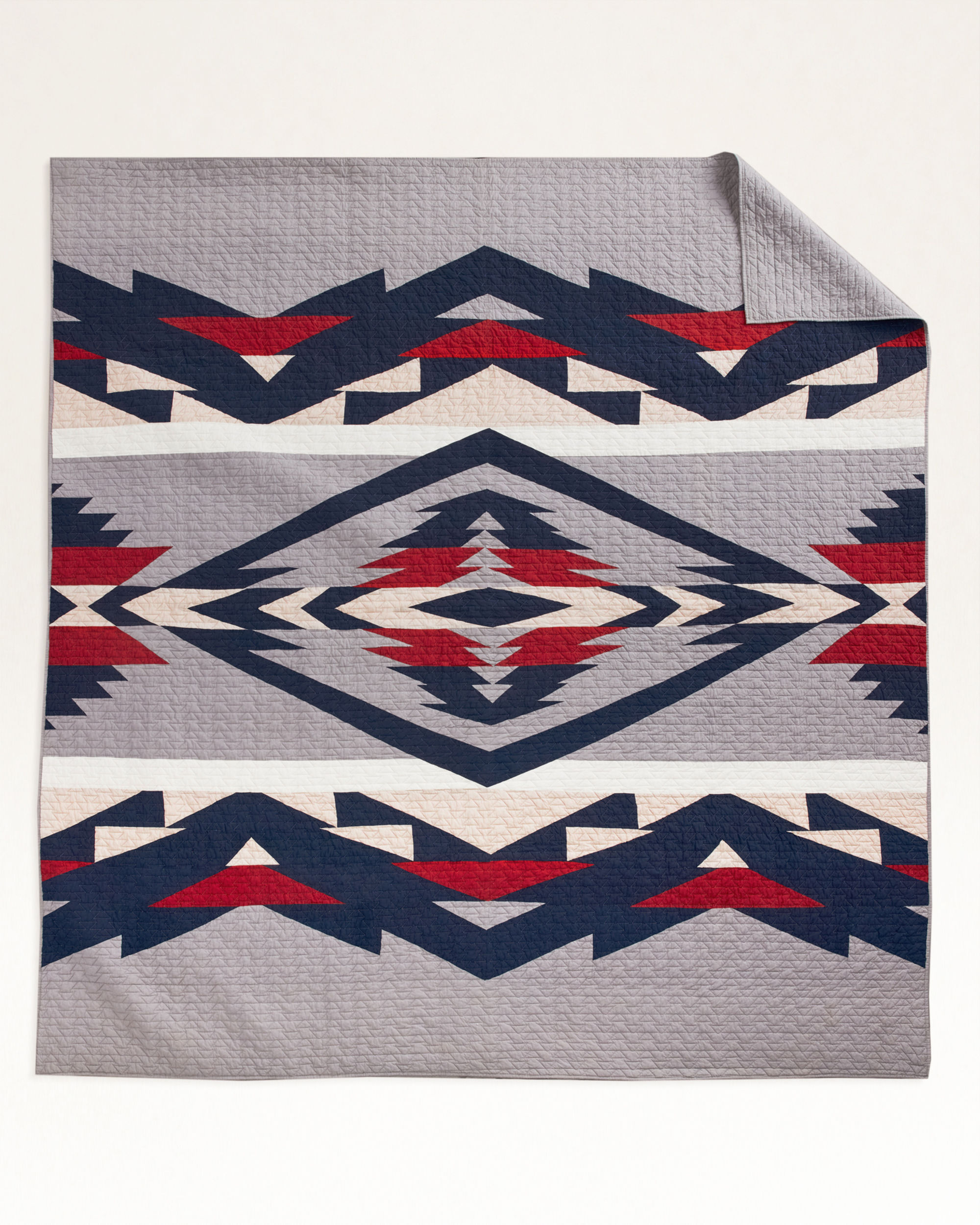 TECOPA HILLS PIECED QUILT SET