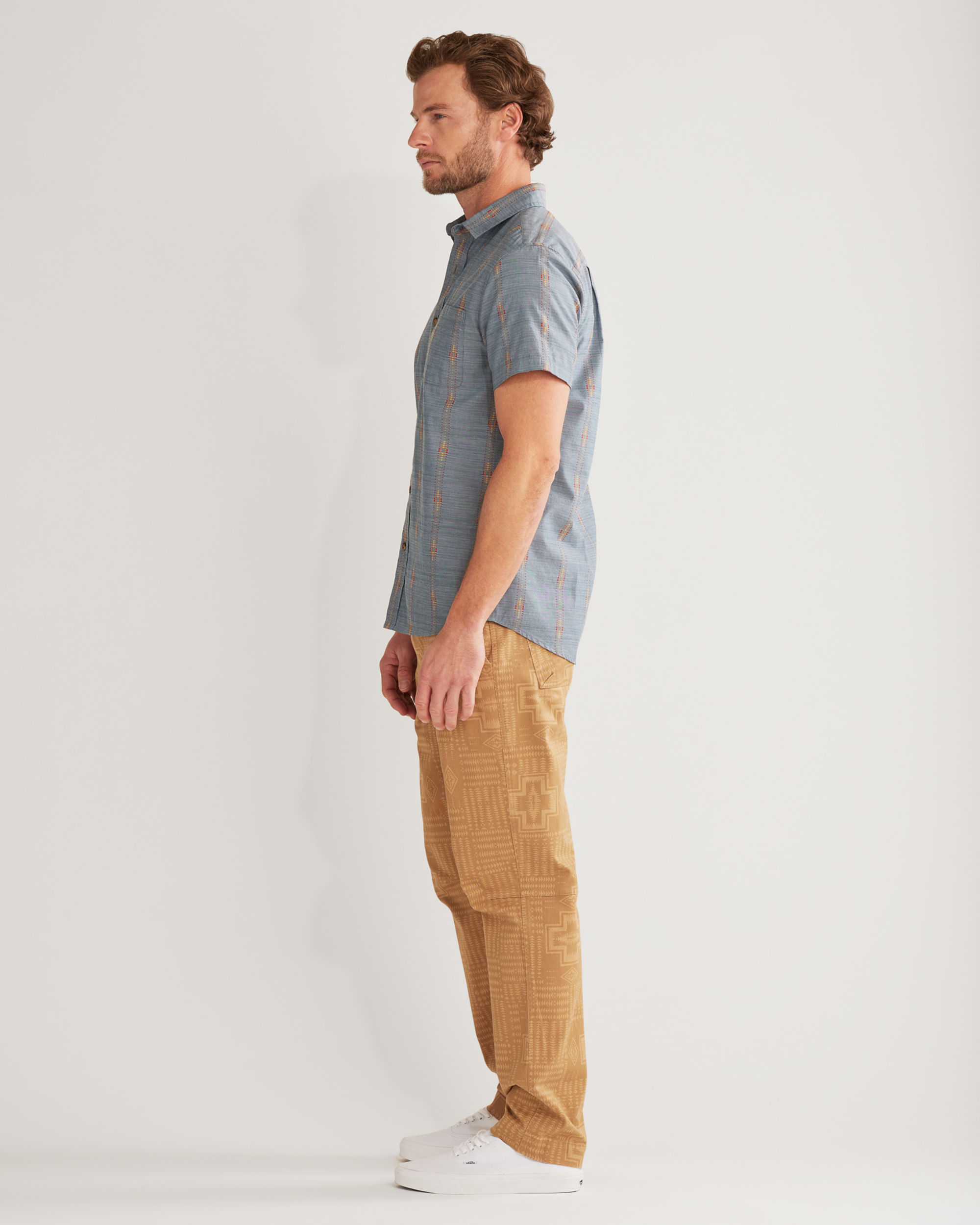 MEN'S SHORT-SLEEVE CARSON CHAMBRAY SHIRT
