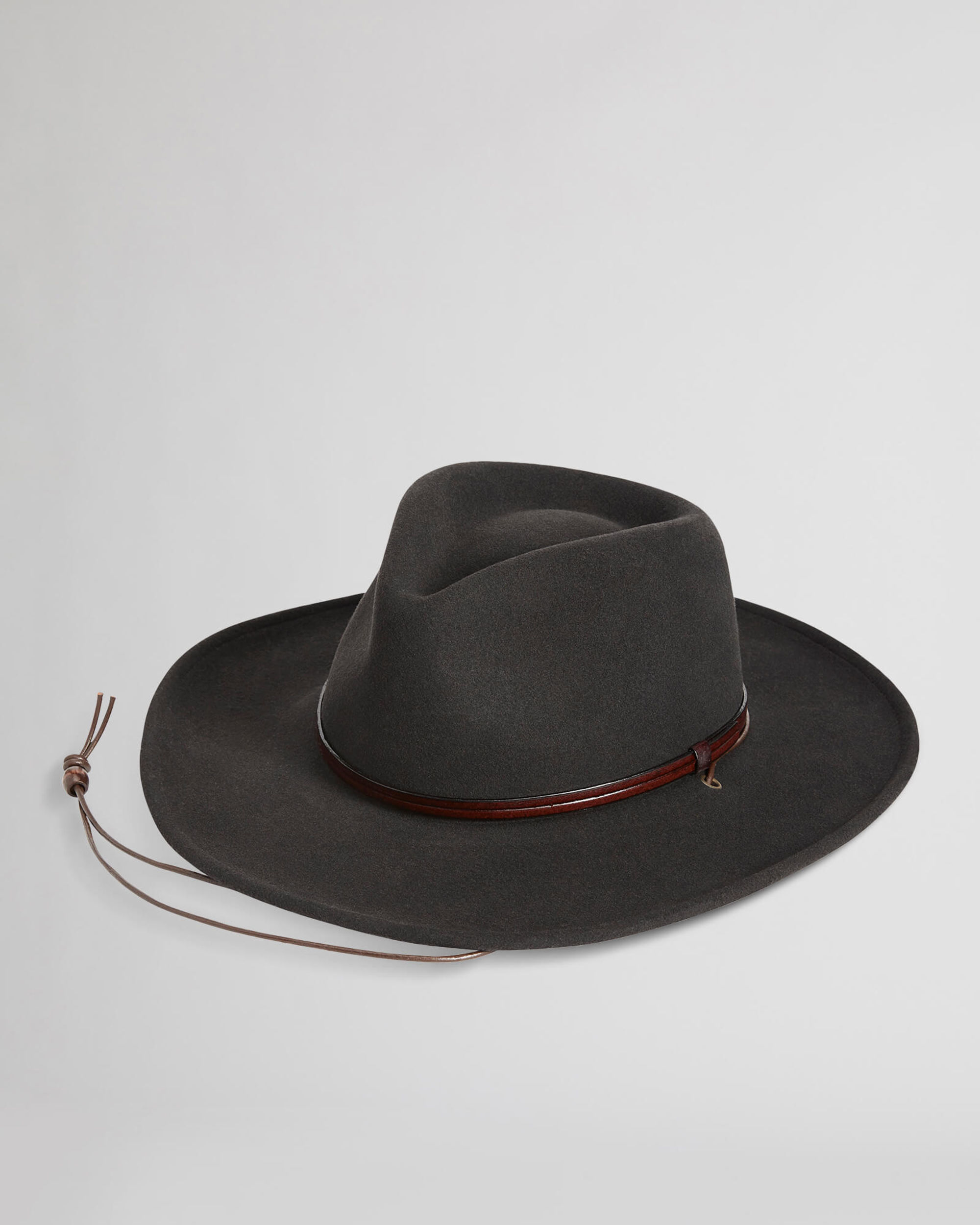 CARINA HAT