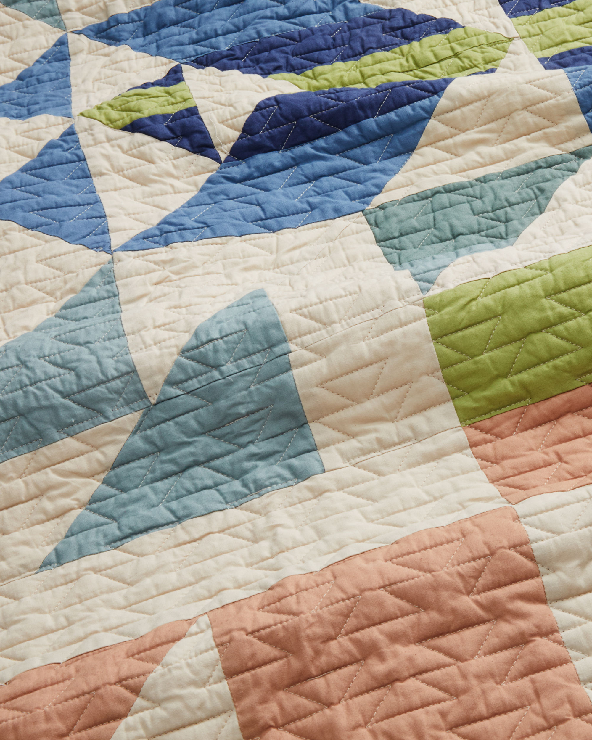 OPAL SPRINGS PIECED QUILT SET