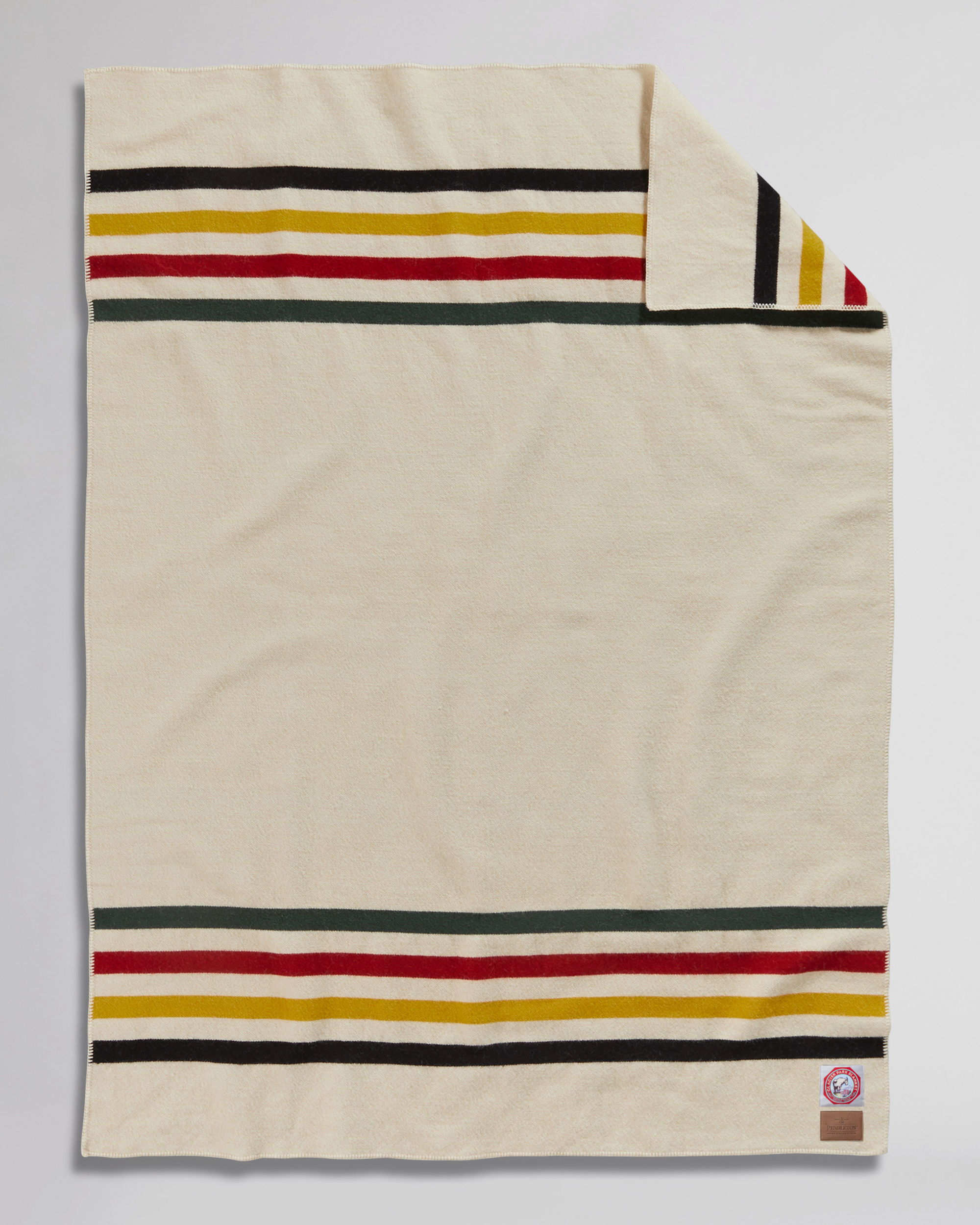 GLACIER NATIONAL PARK THROW WITH CARRIER