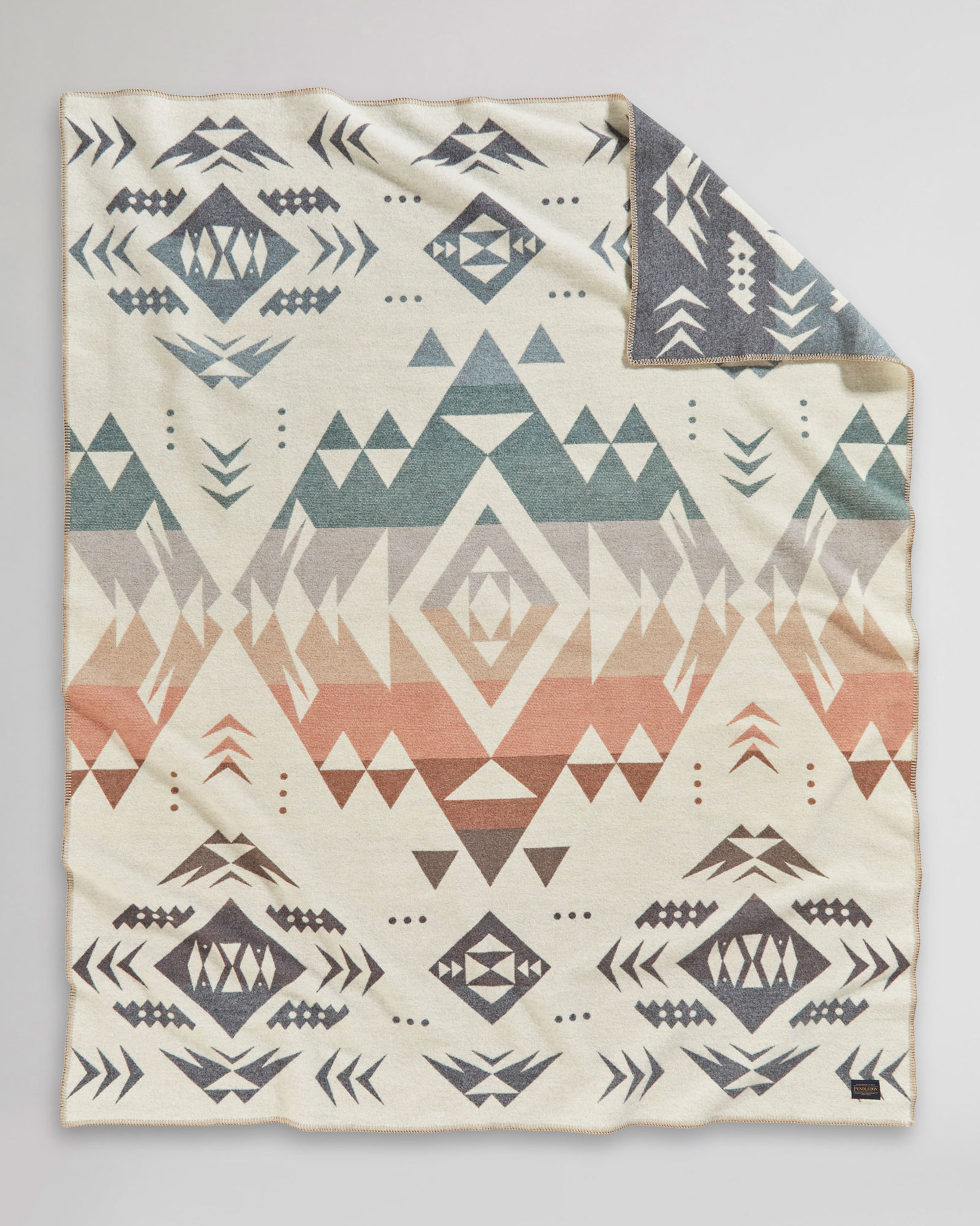 AGATE BEACH BLANKET