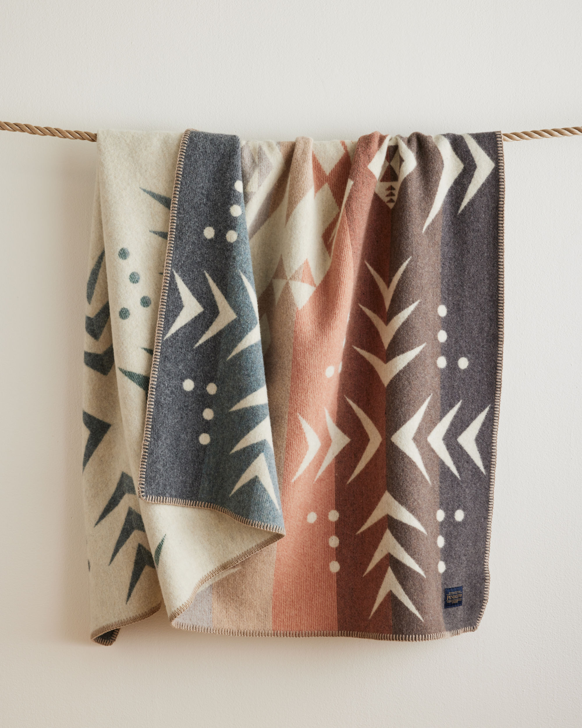 AGATE BEACH THROW