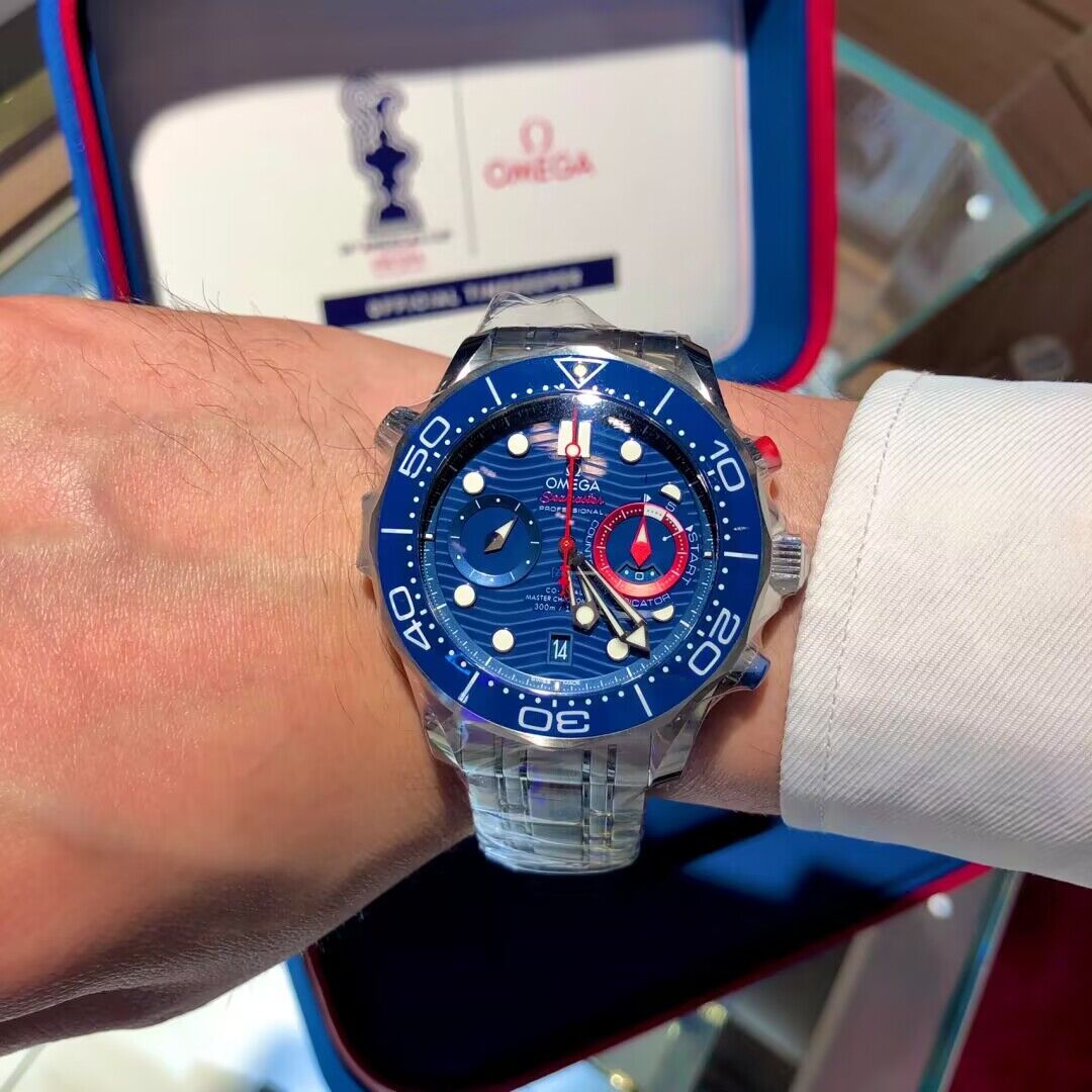 Seamaster Diver 300m America's Cup 44mm
