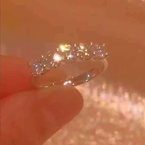 Handmade 925 Sterling Silver Full Star River Moissan Diamond Ring