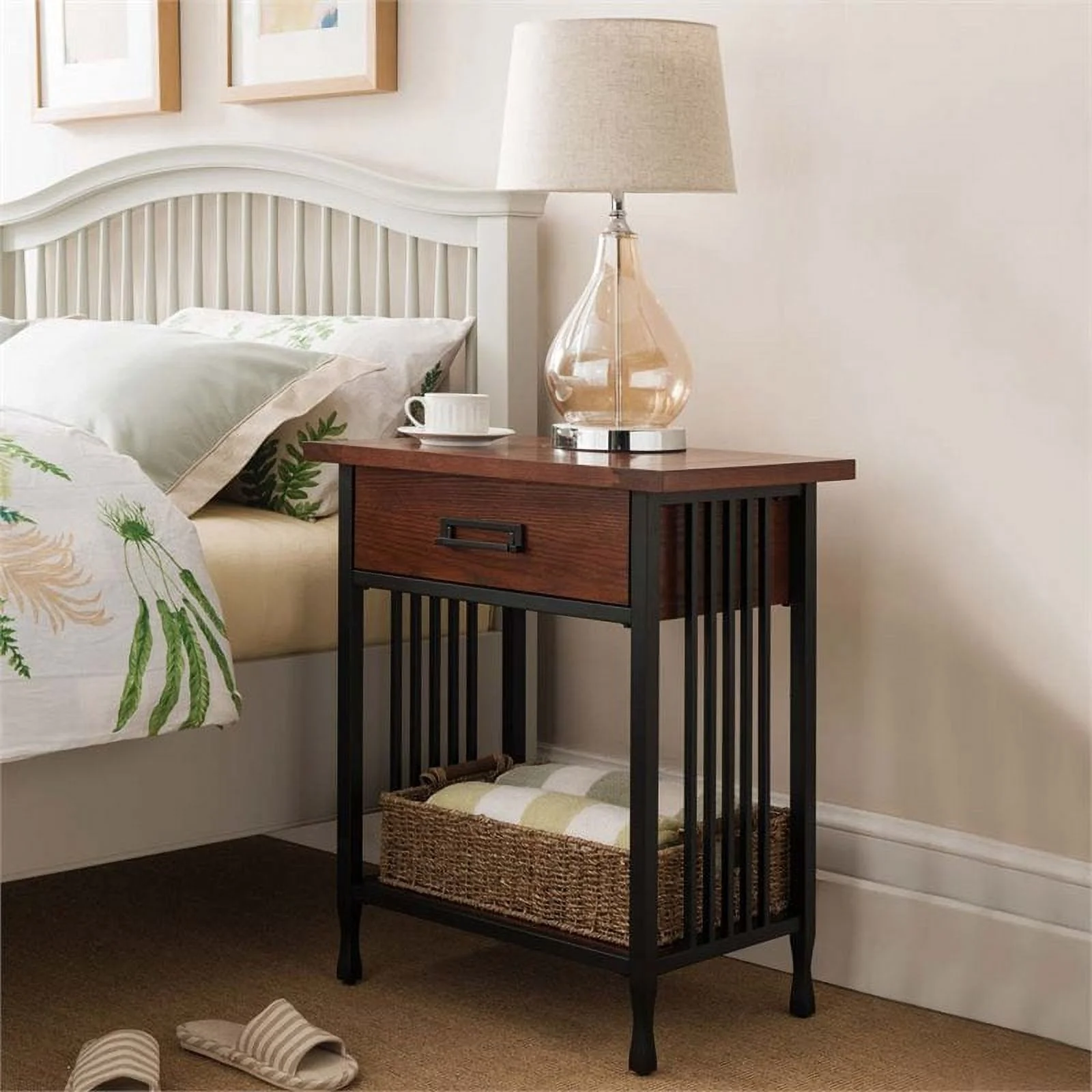 Bowery Hill 1 Drawer Nightstand in Mission Oak
