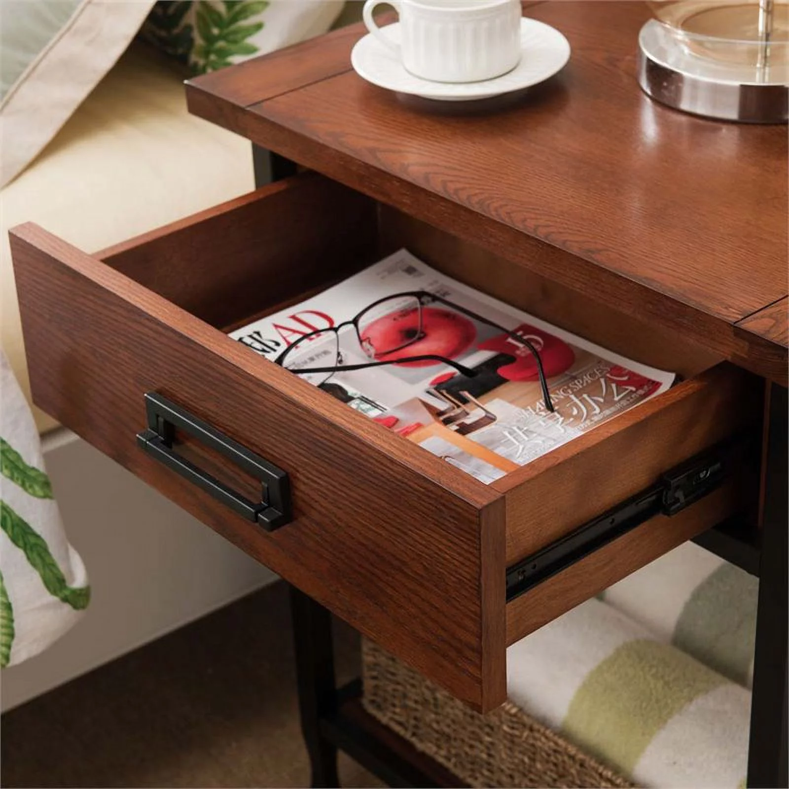 Bowery Hill 1 Drawer Nightstand in Mission Oak