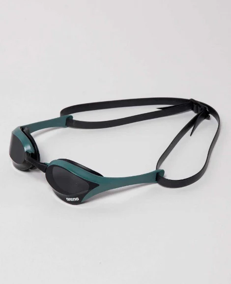 ARENA Cobra Ultra Swipe Swim Goggles