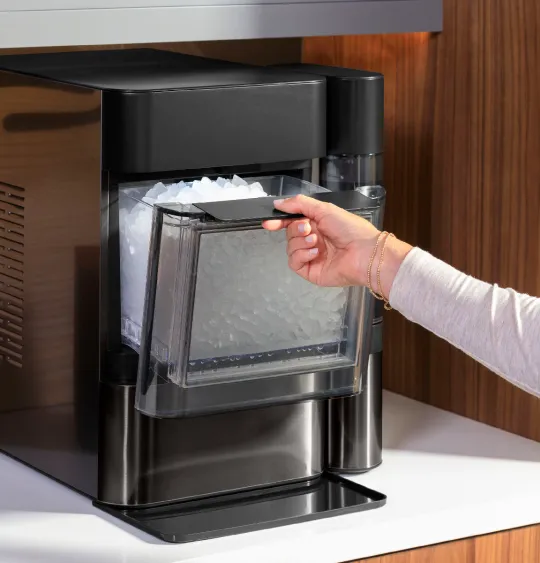 COUNTERTOP NUGGET ICE MAKER | ICE MACHINE WITH WIFI CONNECTIVITY | SMART HOME KITCHEN ESSENTIALS