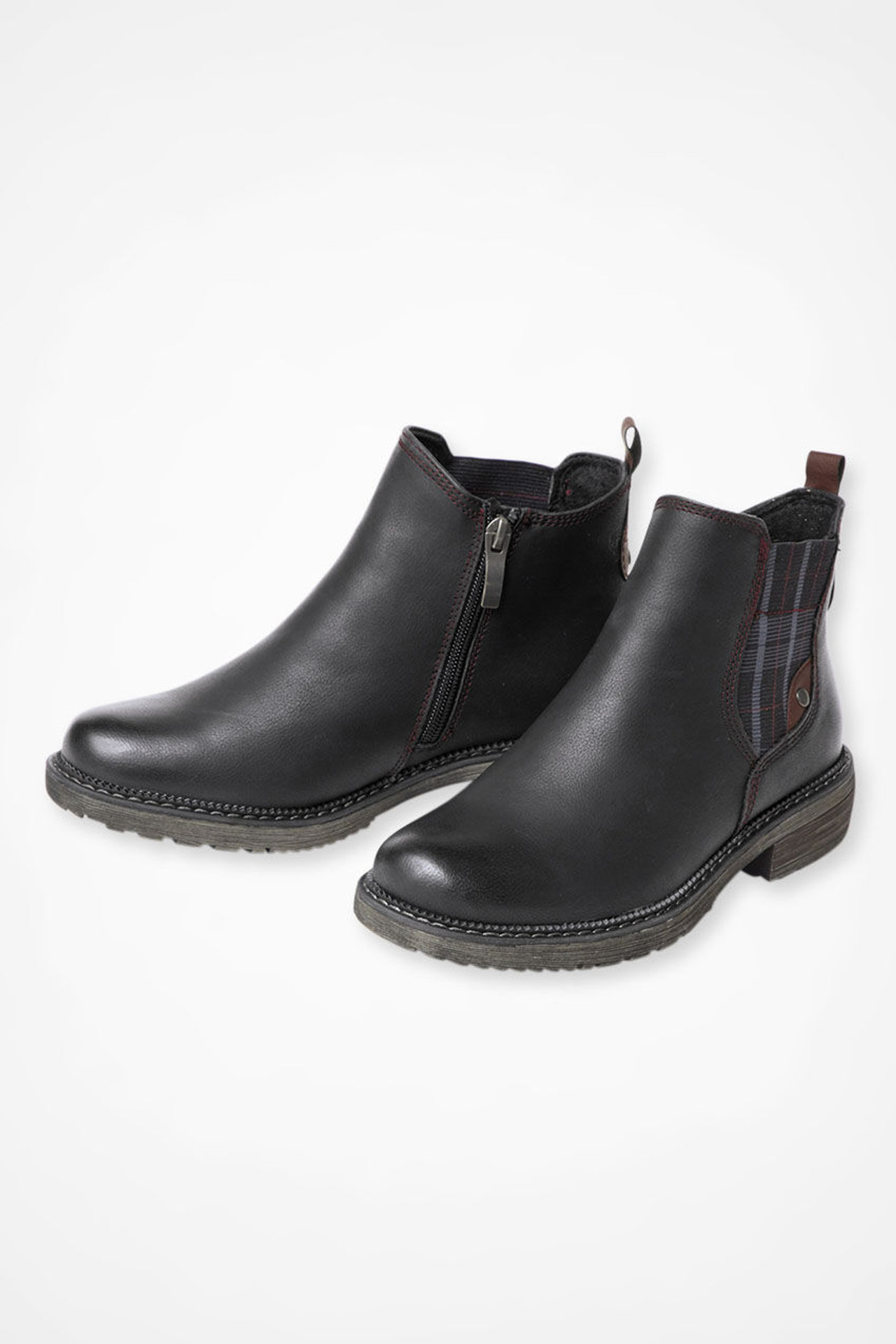 Nonia  Chelsea Boots by Spring Step?