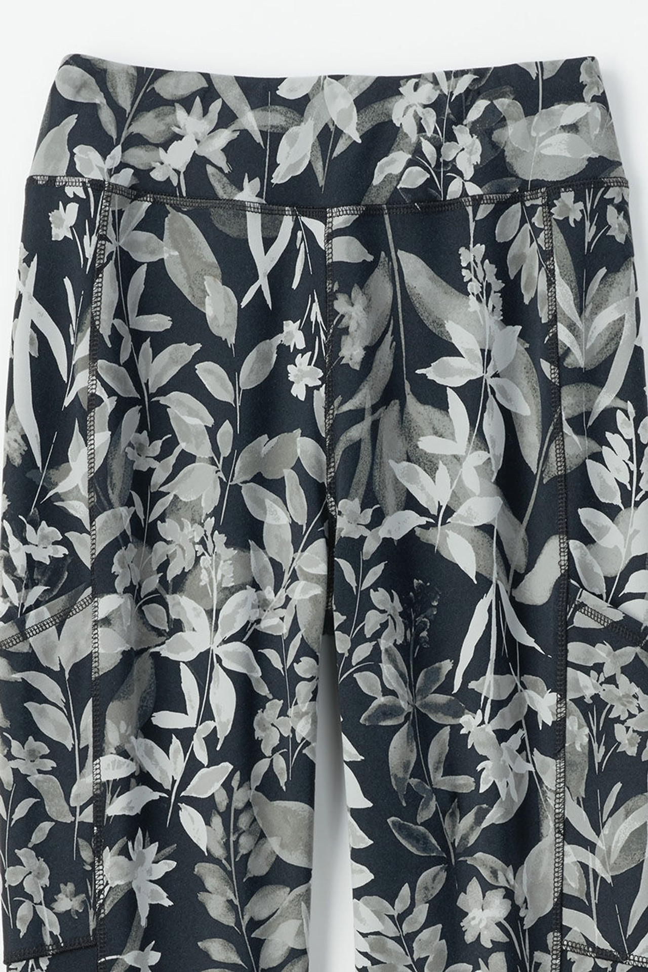Shadow Leaf Relax & Rewind Legging