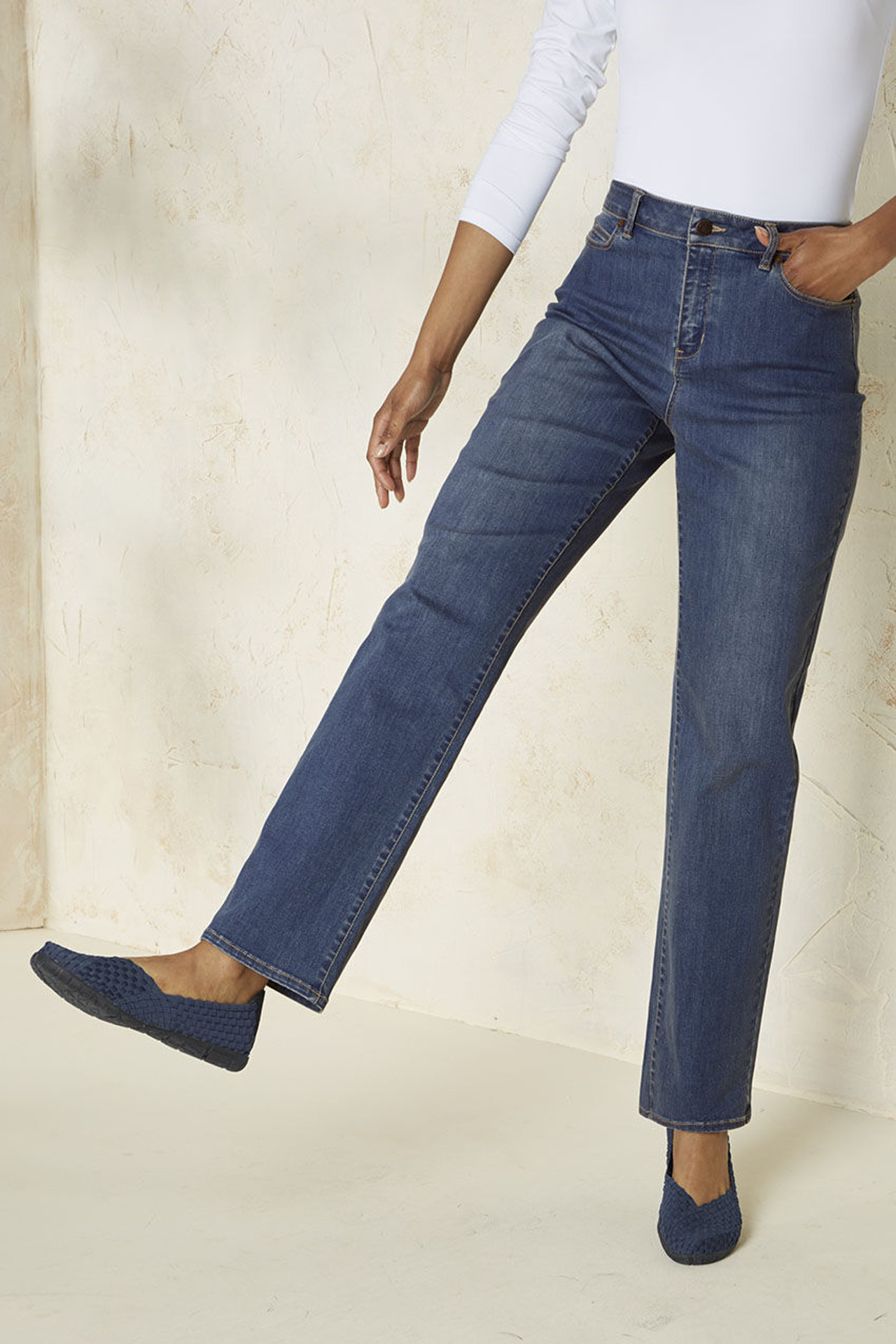 The Creek (Mid Rise) Straight Leg Jeans