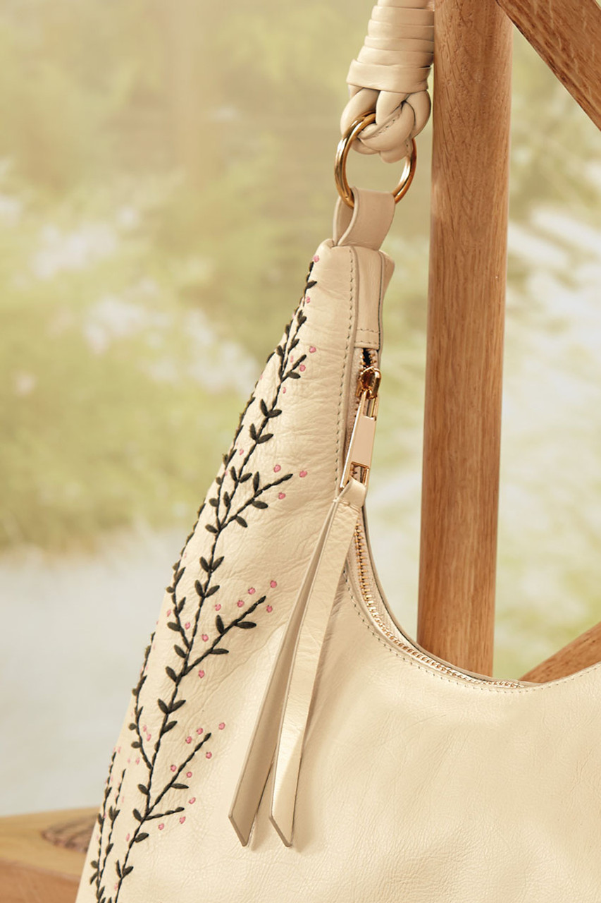 Wandering Thyme Hobo