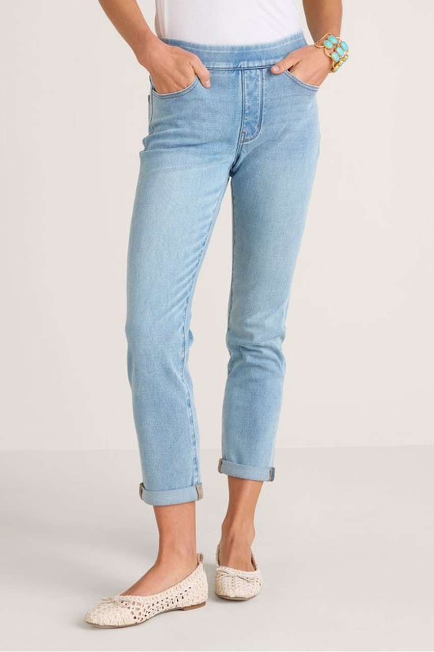 The Ultimate Denim Pull-On Crop