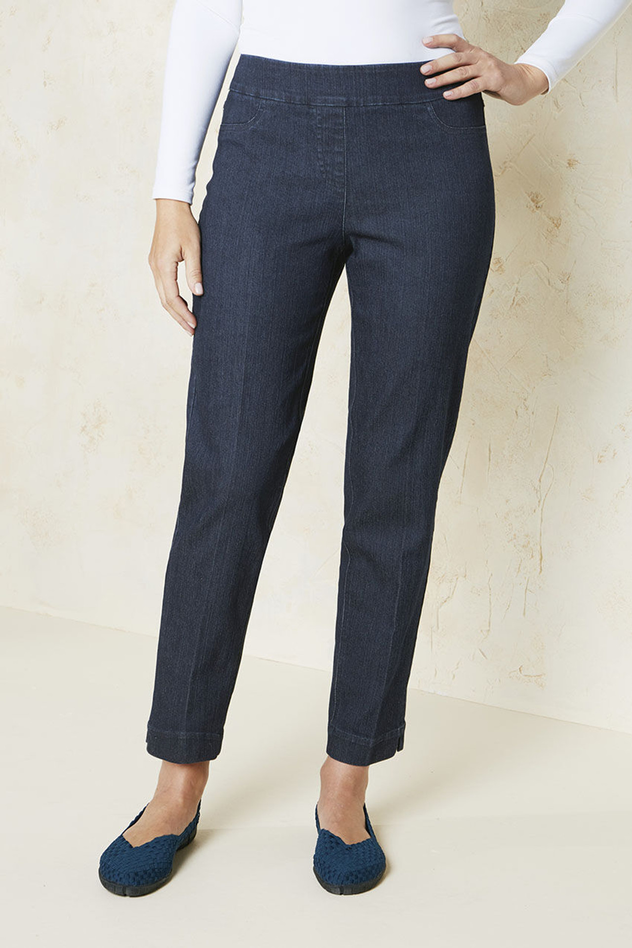 Pull On Anywear ShapeMe Ankle Pants