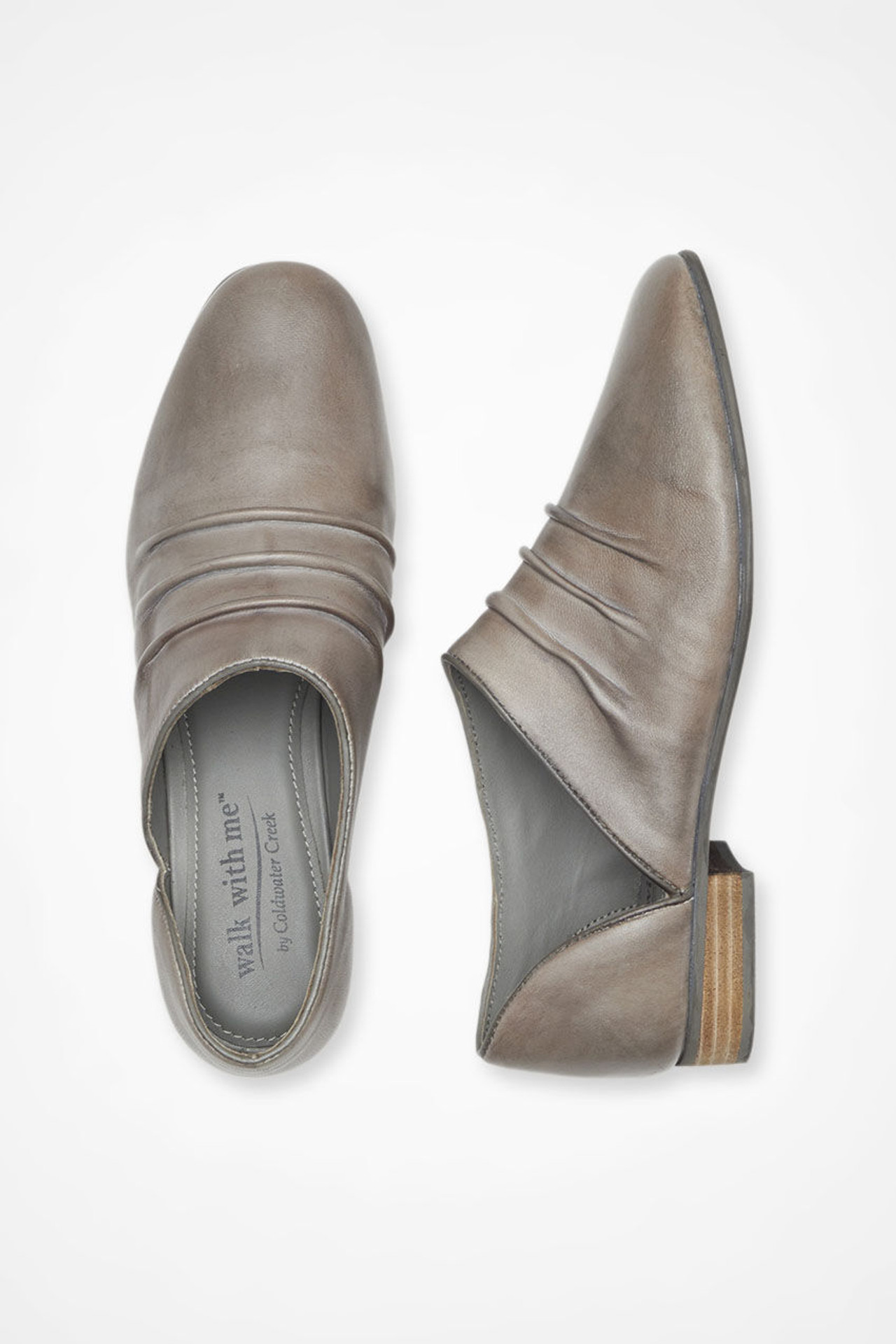 Pasadena Leather Flats by Walk With Me?