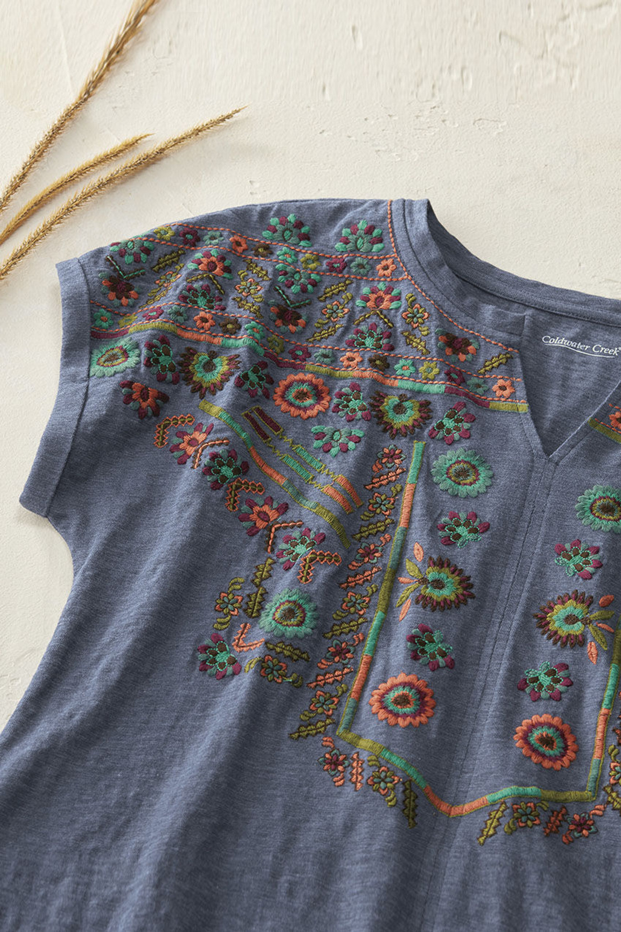 Embroidered Split Neck Slub Tee
