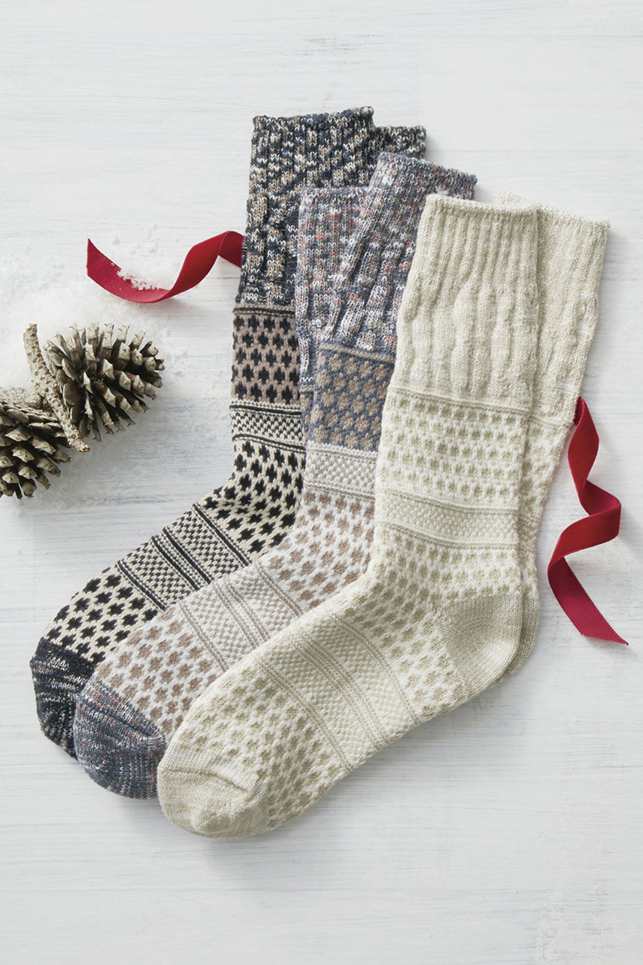 Gallery Textured Crew Socks