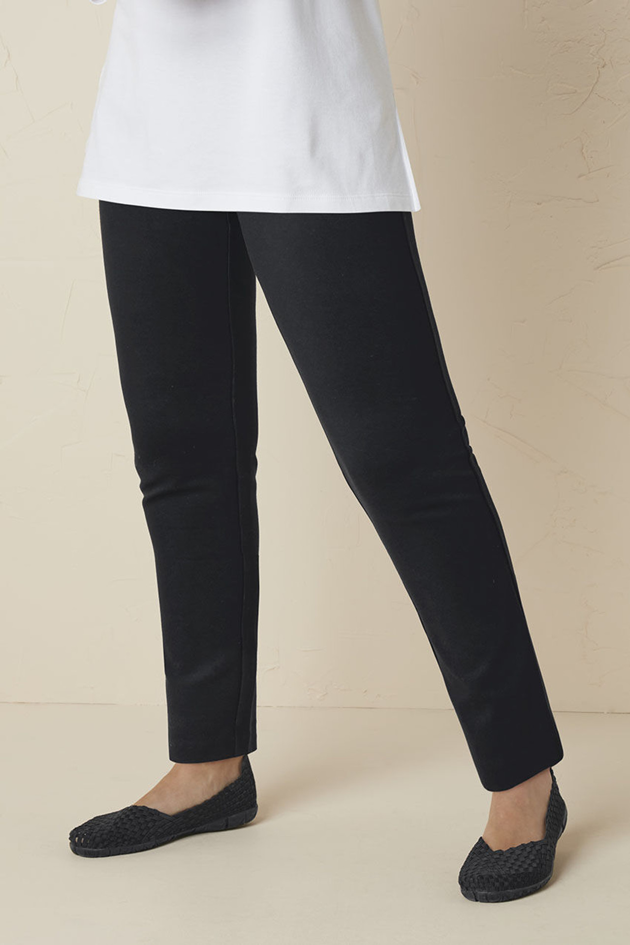 Ponte Perfect? Tapered Slim-Leg Pants