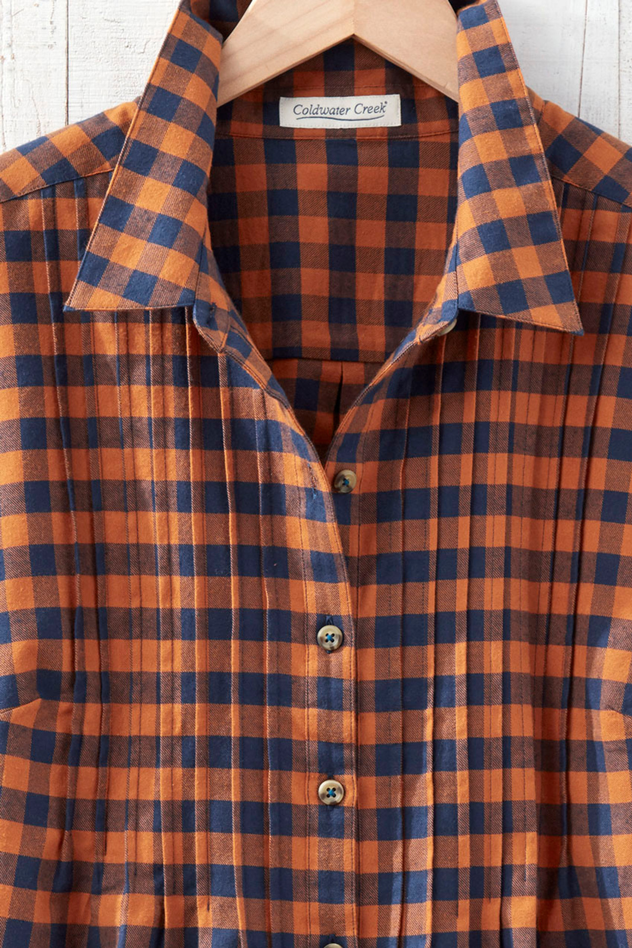 Pintucked Northcountry Flannel (mid navy/spice)