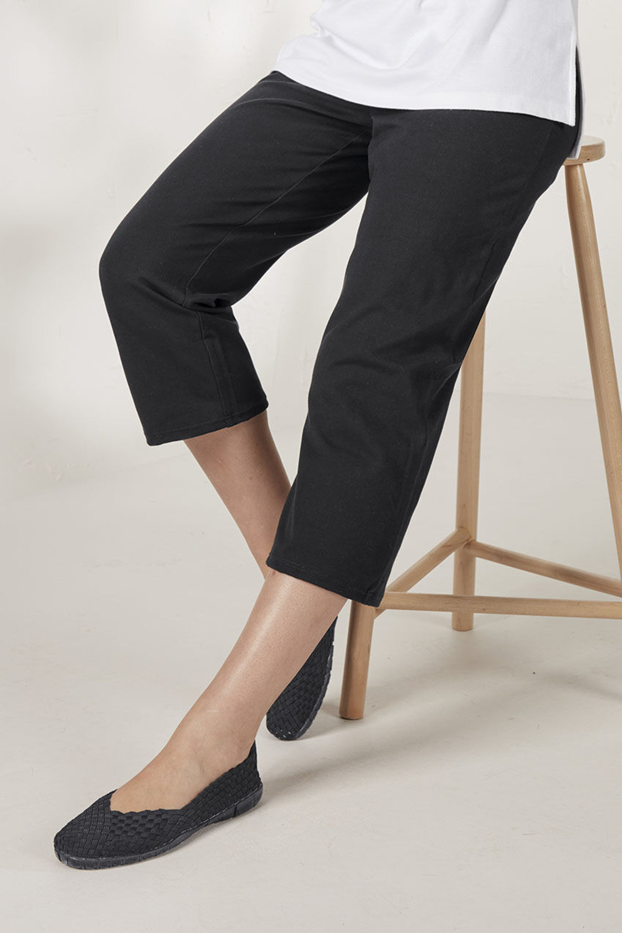 Endless Comfort Cropped Pant