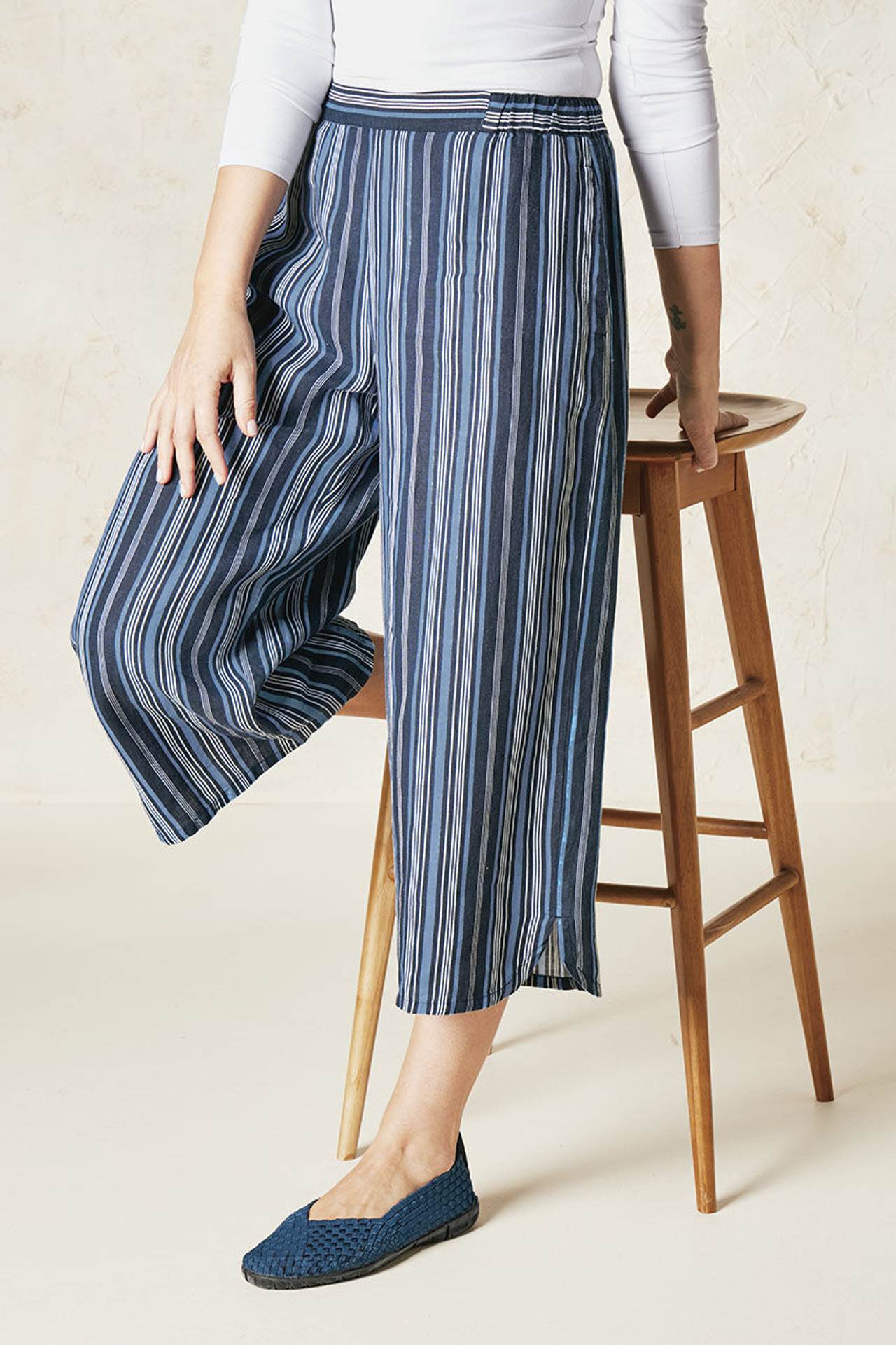 Show Your Stripes Linen Crops