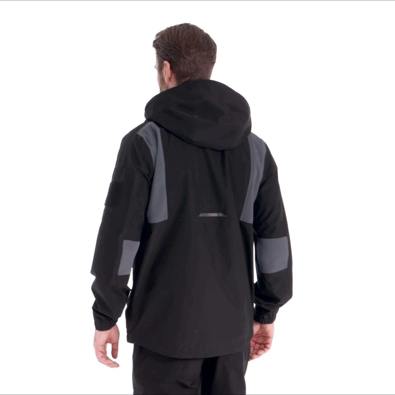 Storm Defender® Relaxed Fit Lightweight GORE-TEX Jacket