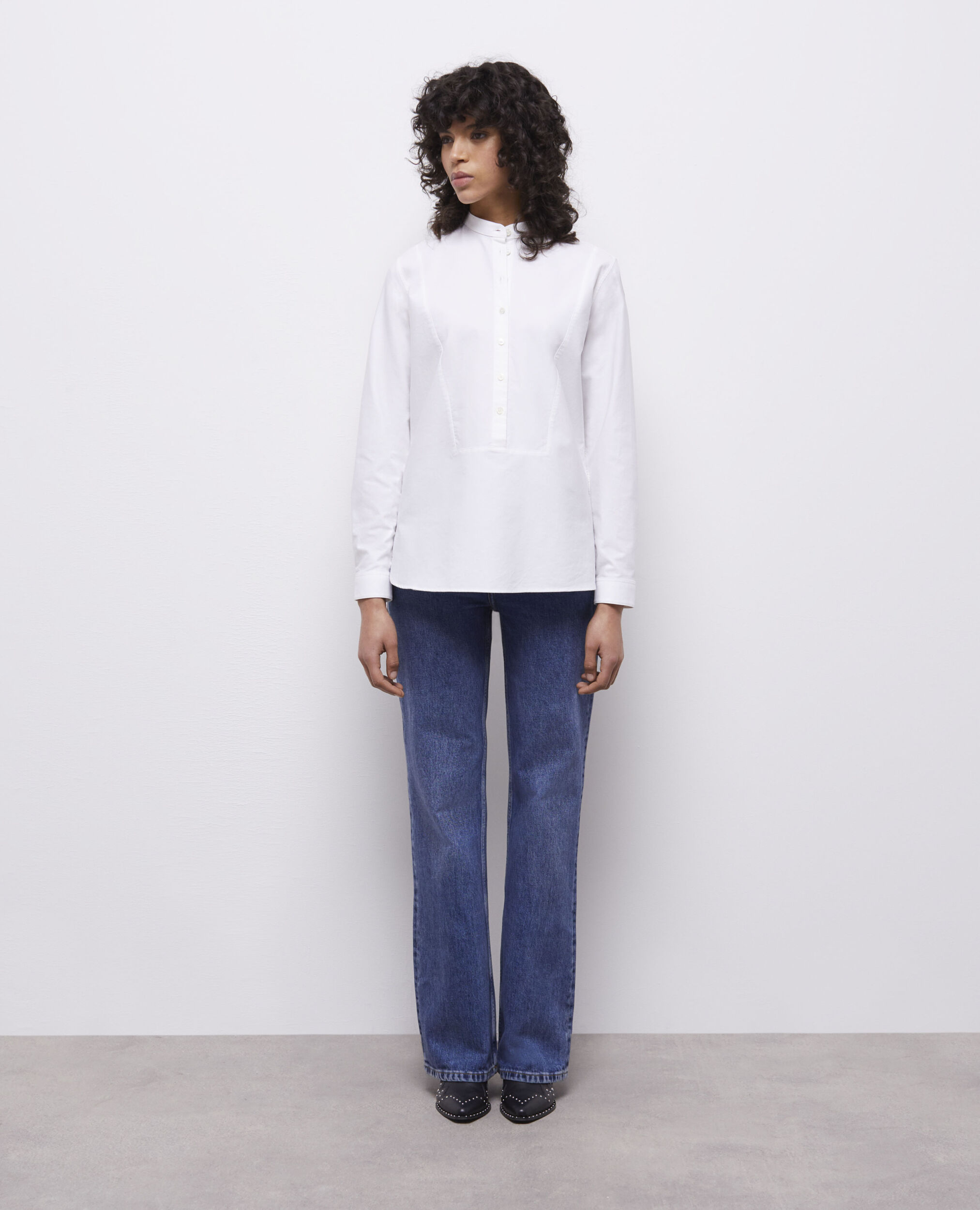 White shirt WHITE