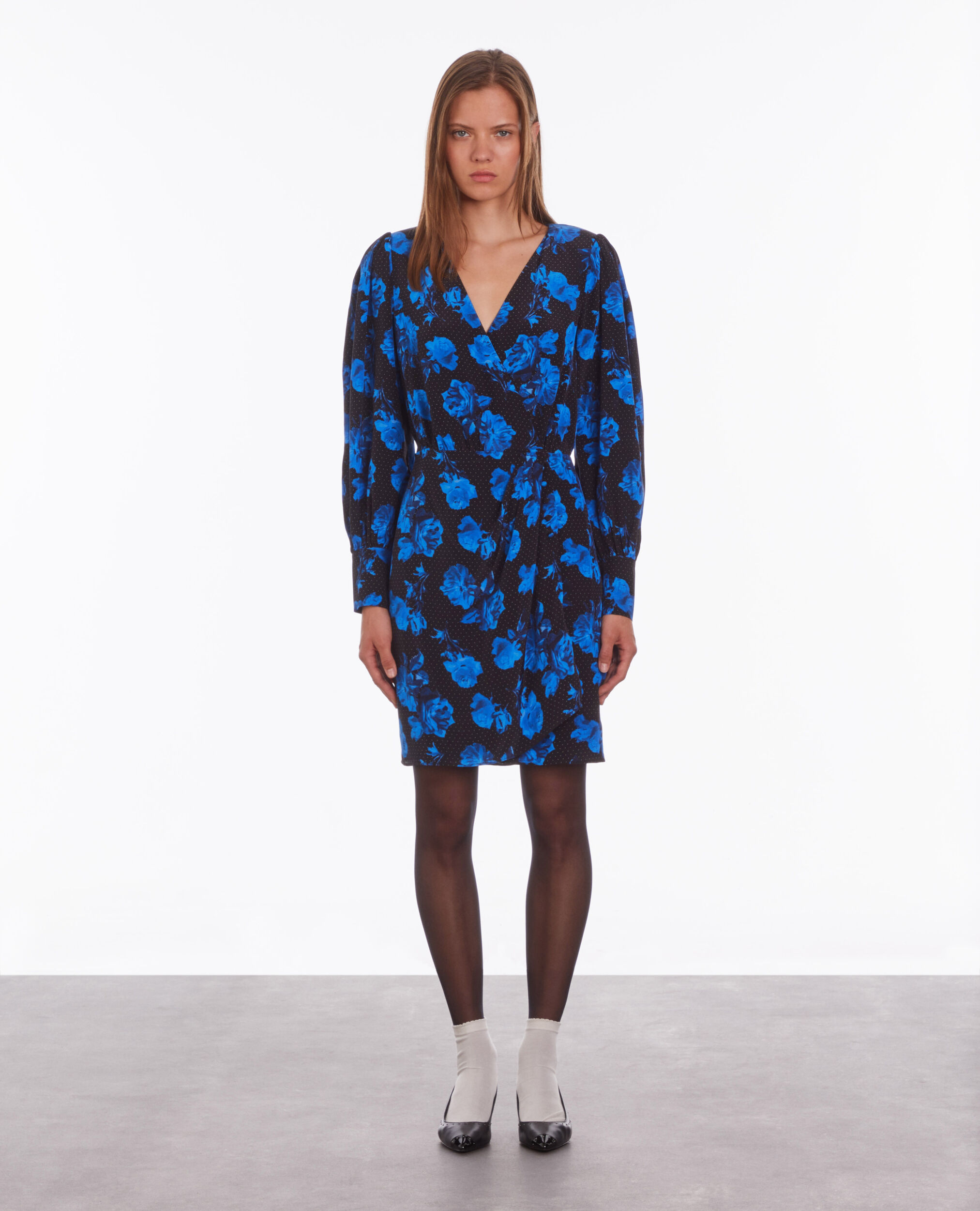 Short printed silk wrap dress BLACK BLUE