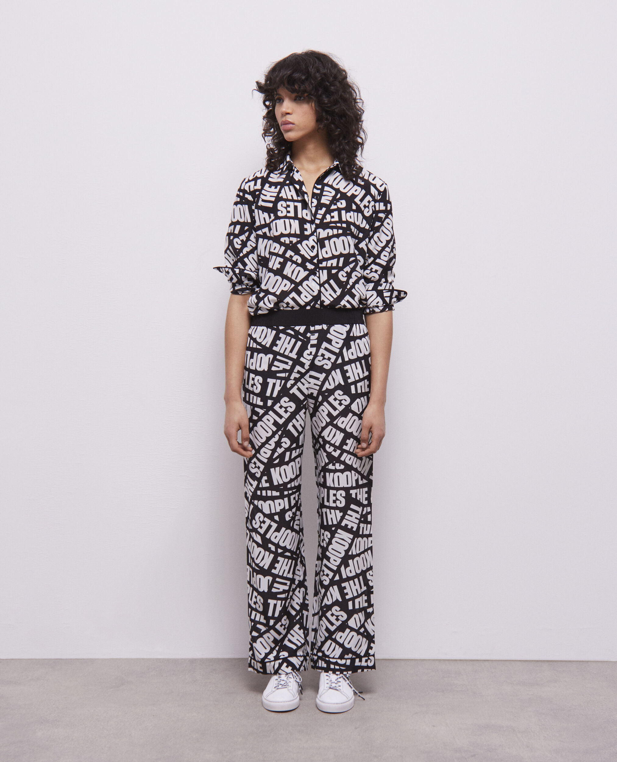 Pants with Tape logo BLACK / WHITE
