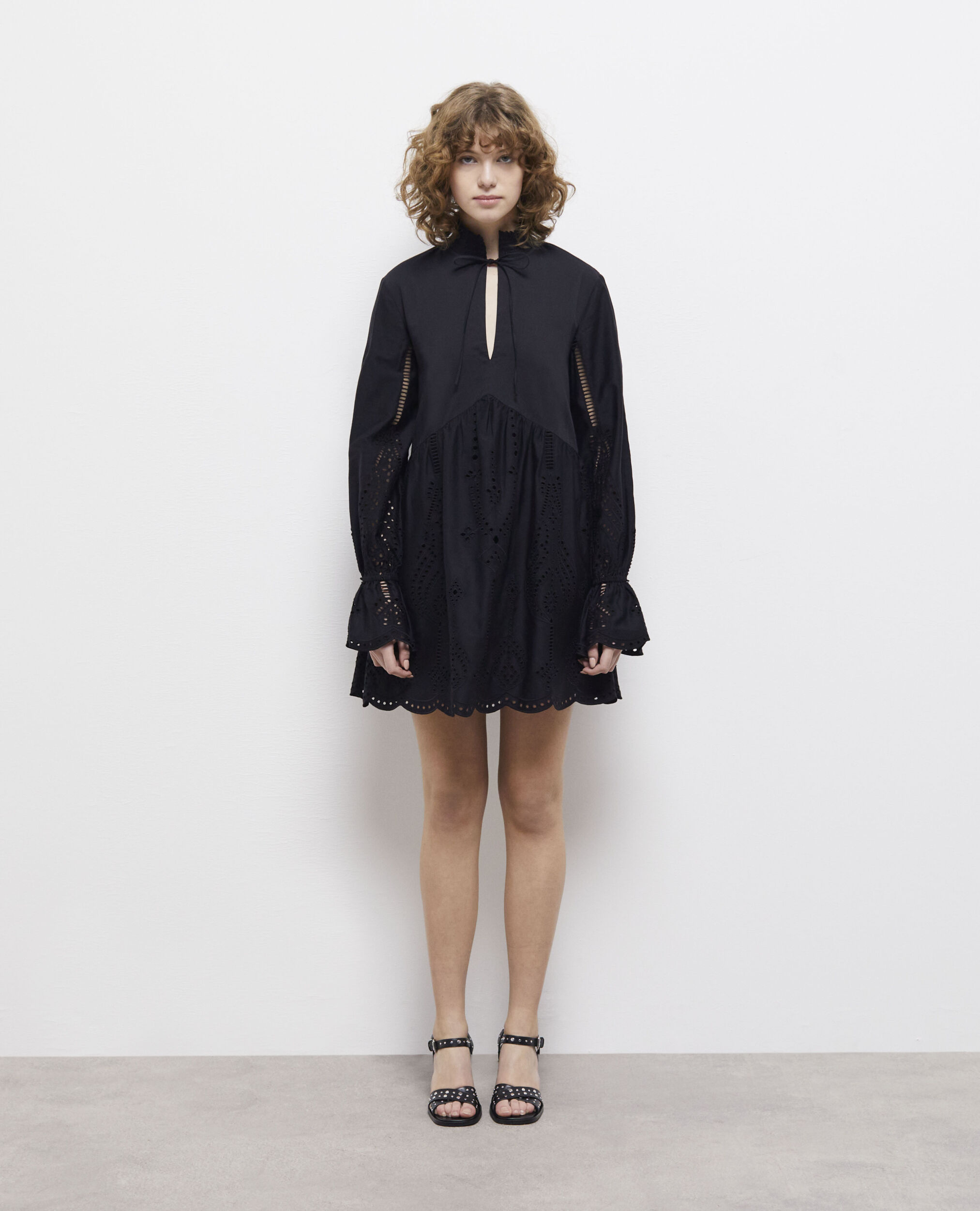 Short black dress with broderie anglaise BLACK