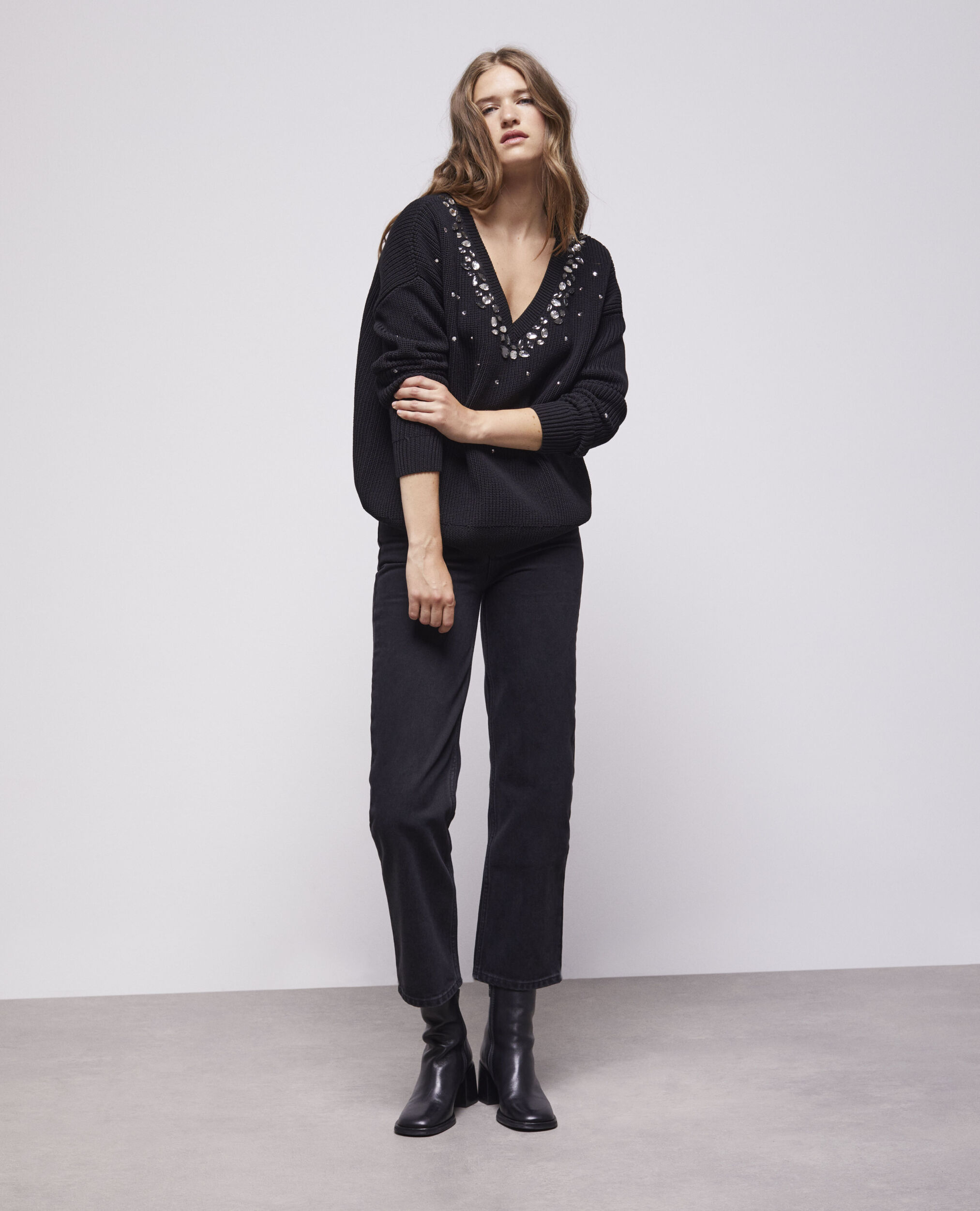Black wool jumper with stone details BLACK