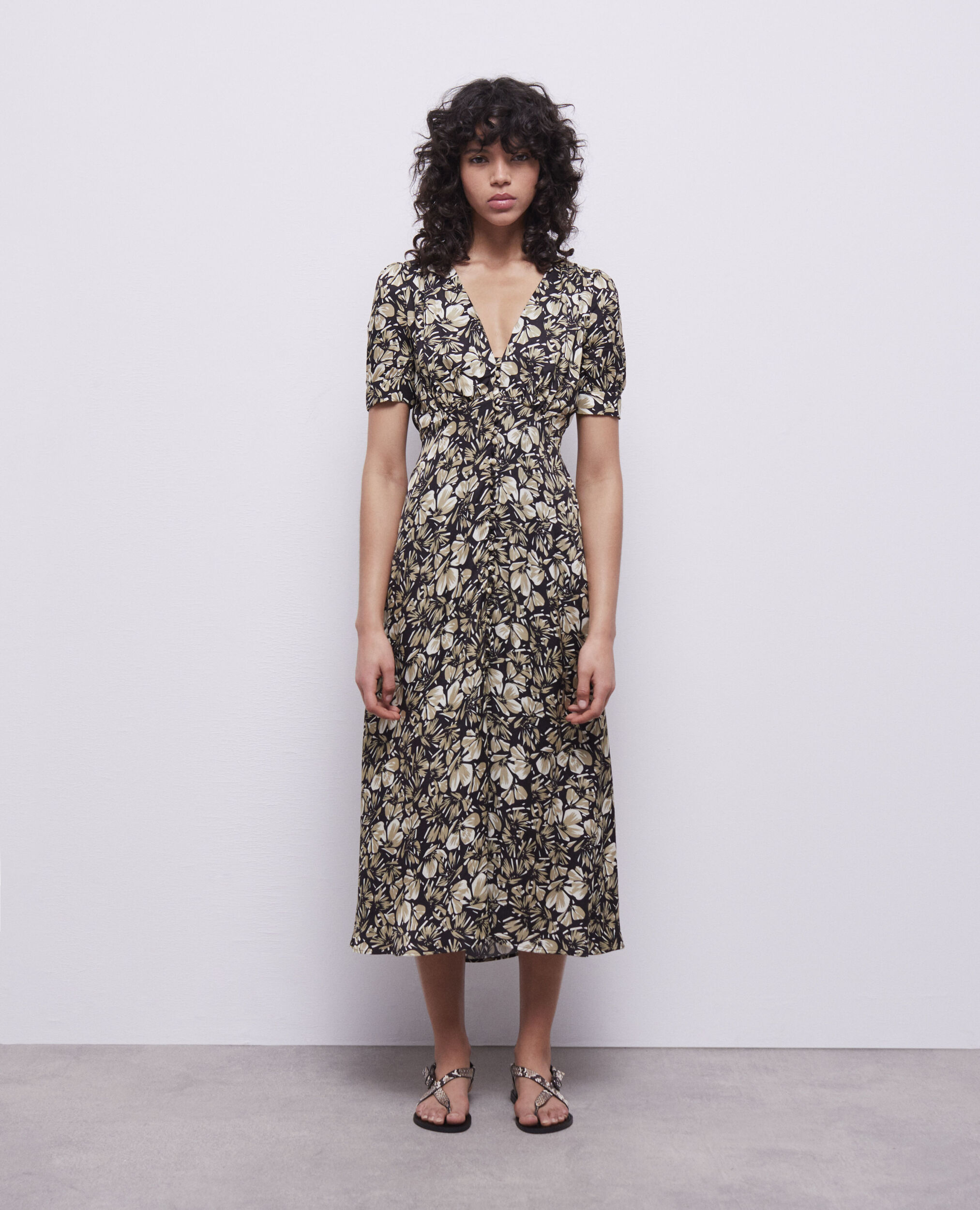 Long printed dress with buttons BLACK BROWN