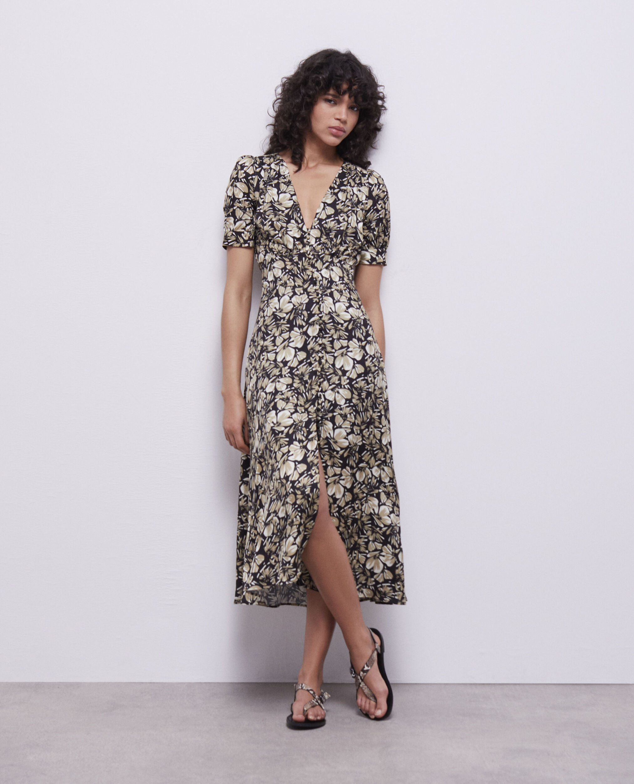 Long printed dress with buttons BLACK BROWN