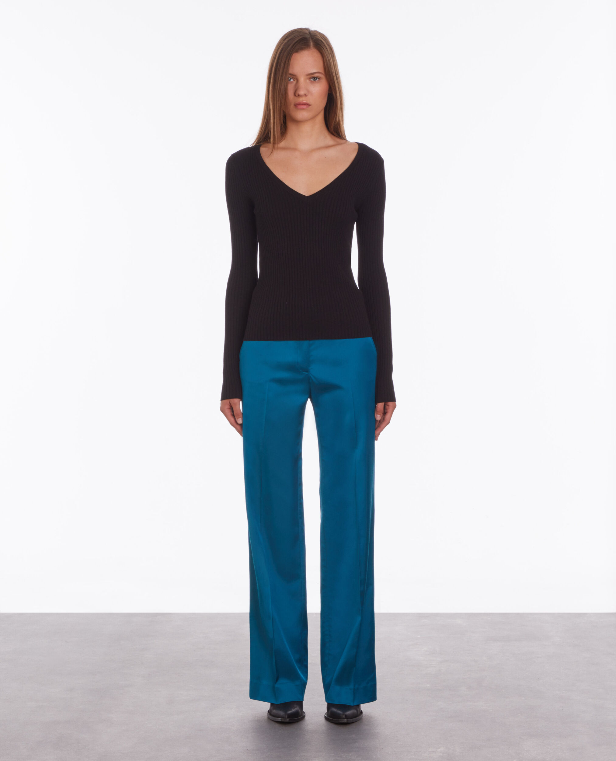 Black ribbed fine knit sweater BLACK