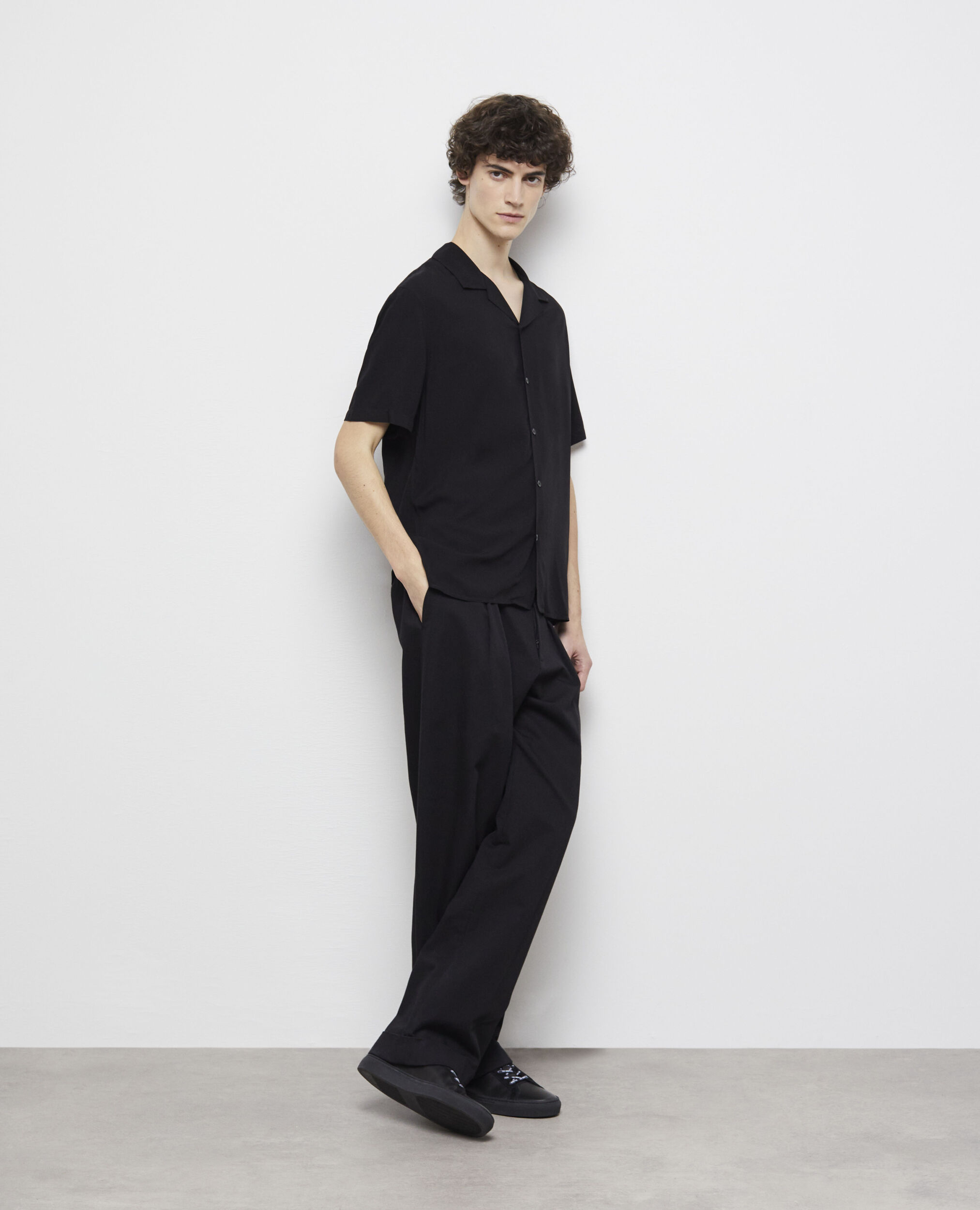 Casual black shirt BLACK