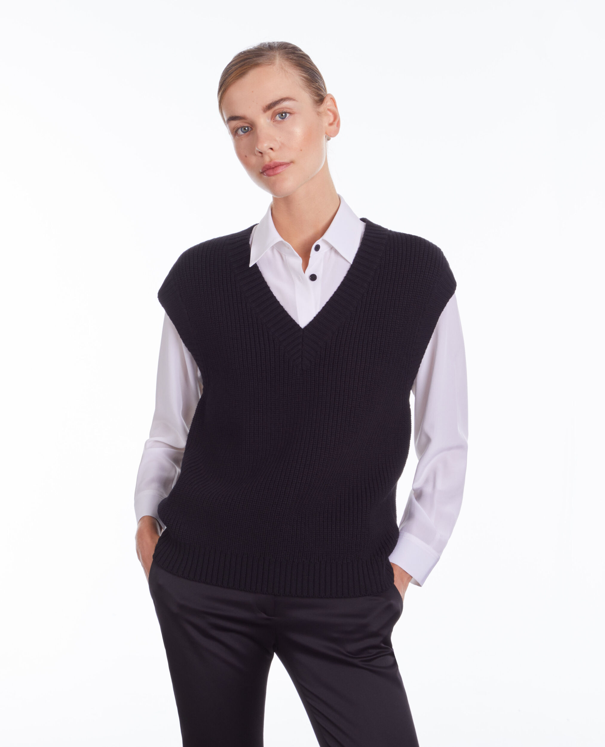 Black sleeveless wool sweater BLACK