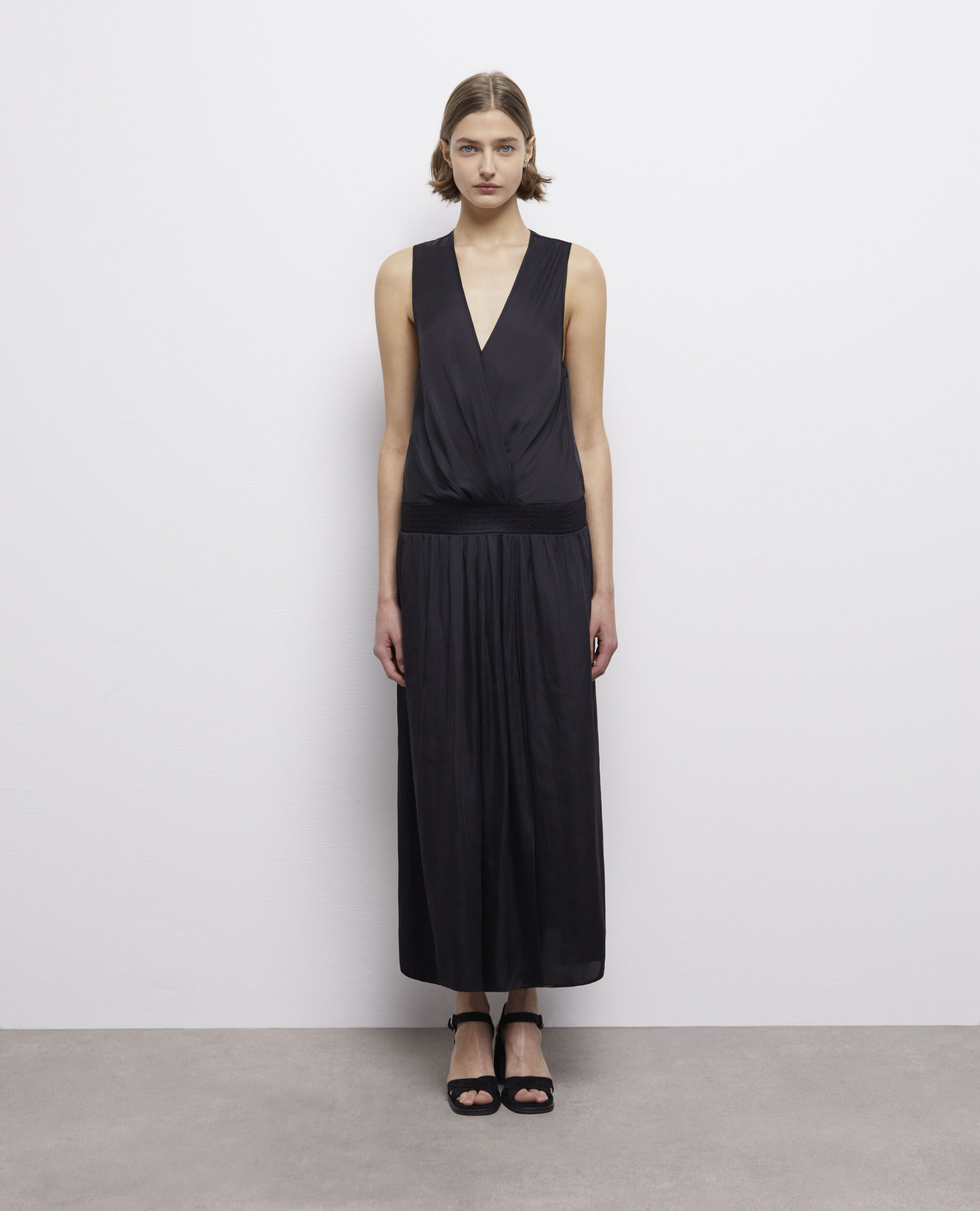 Long black satin dress BLACK