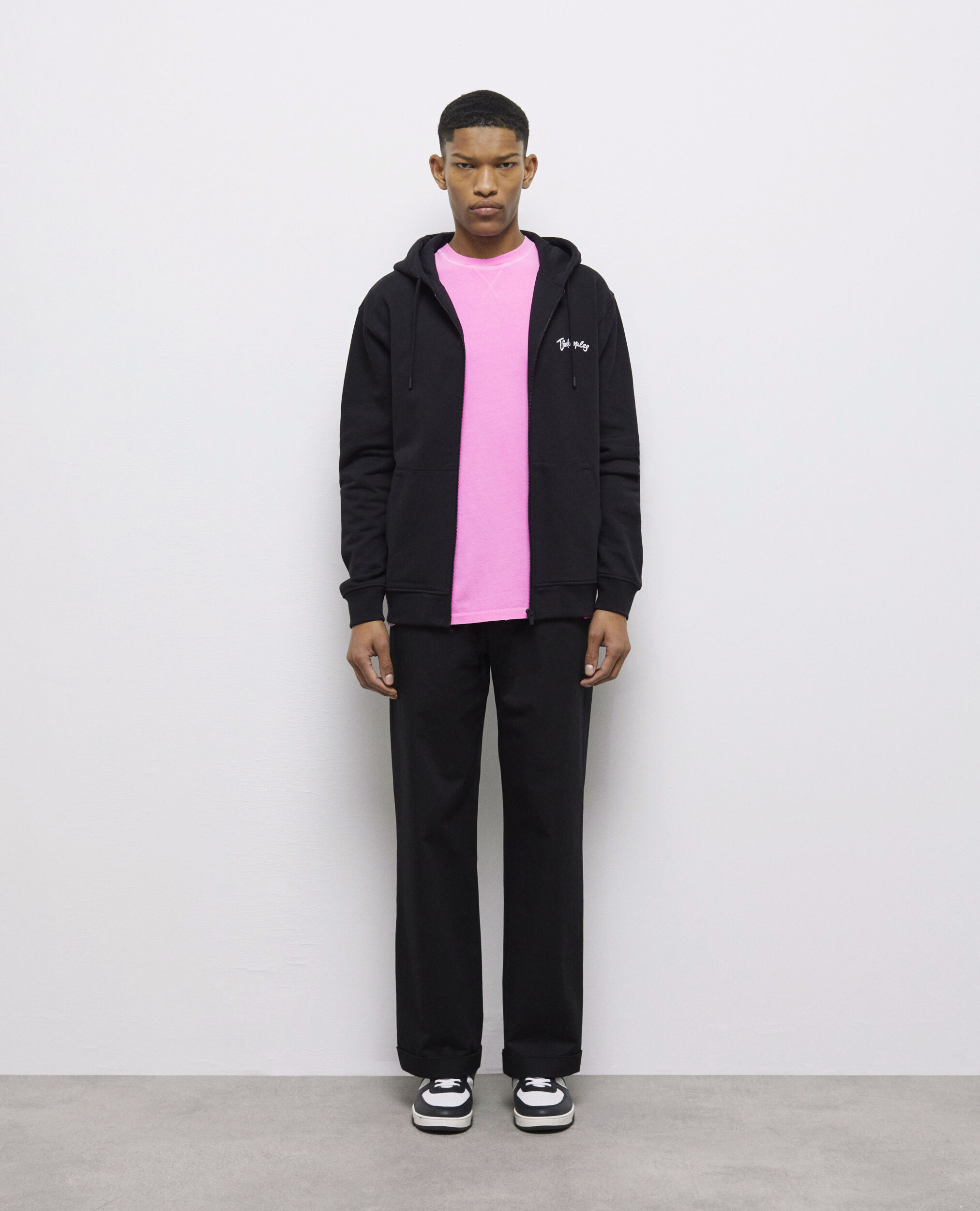 Zipped black hooded sweatshirt with embroidery BLACK