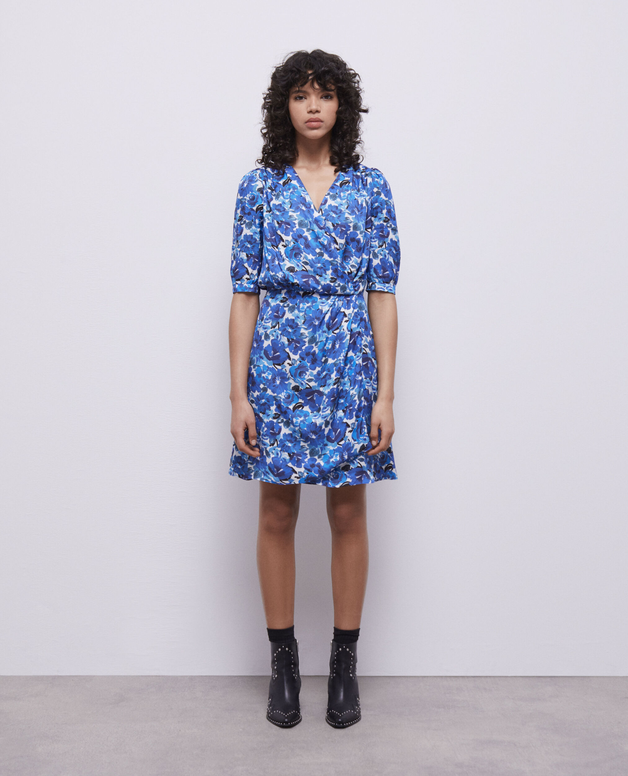 Short printed wrap dress BLUE WHITE