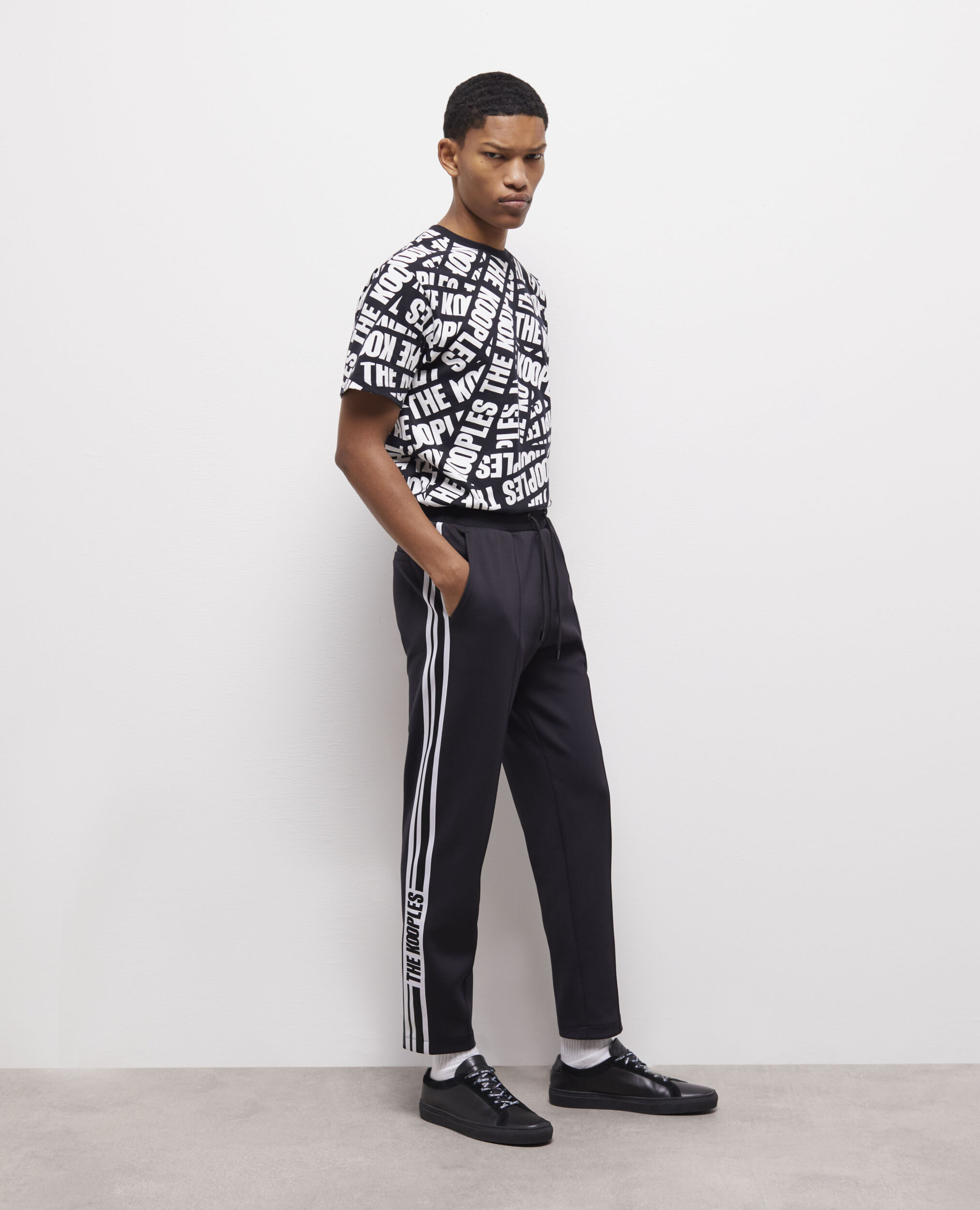 Black logo joggers BLACK