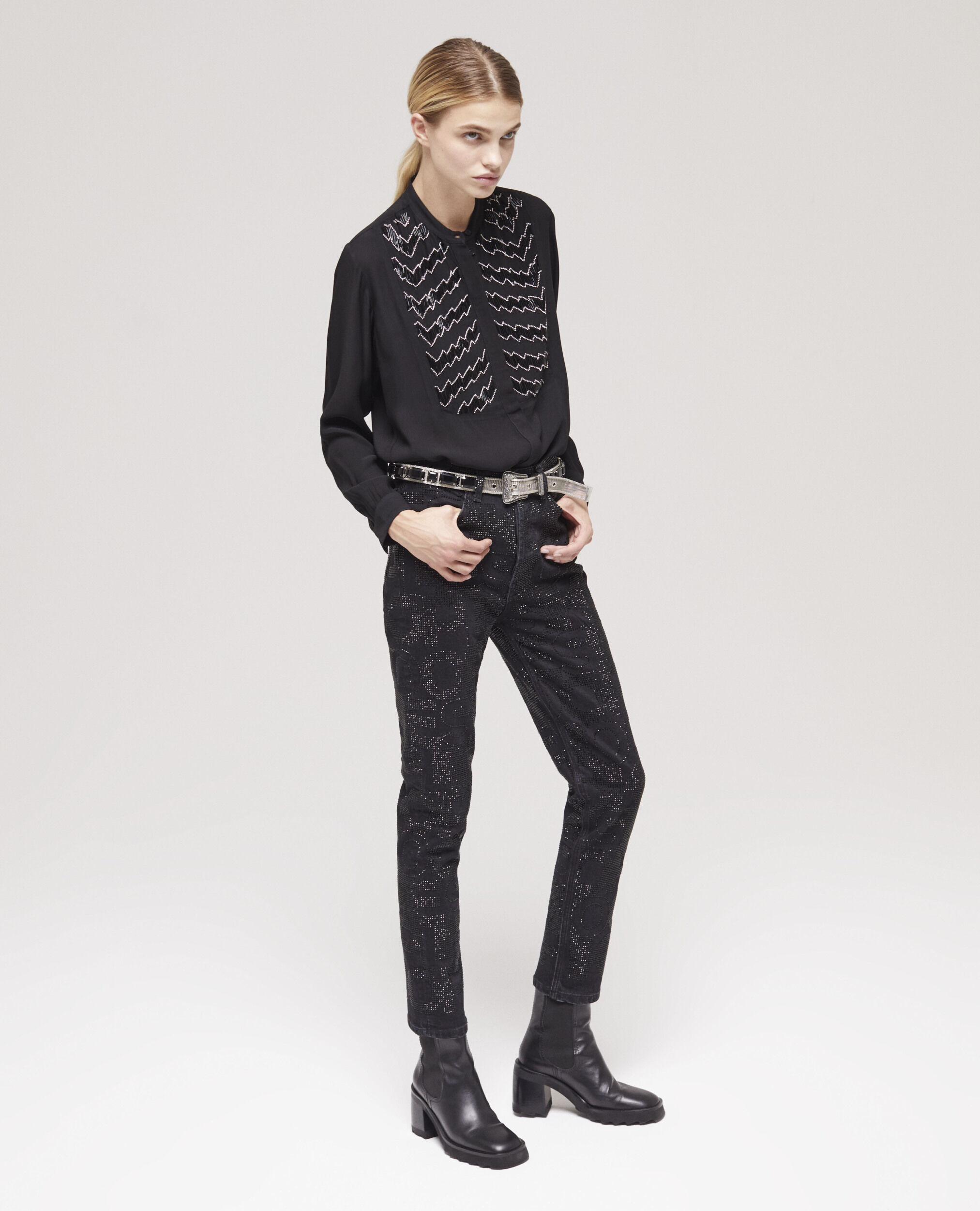 Black shirt with pearl details BLACK