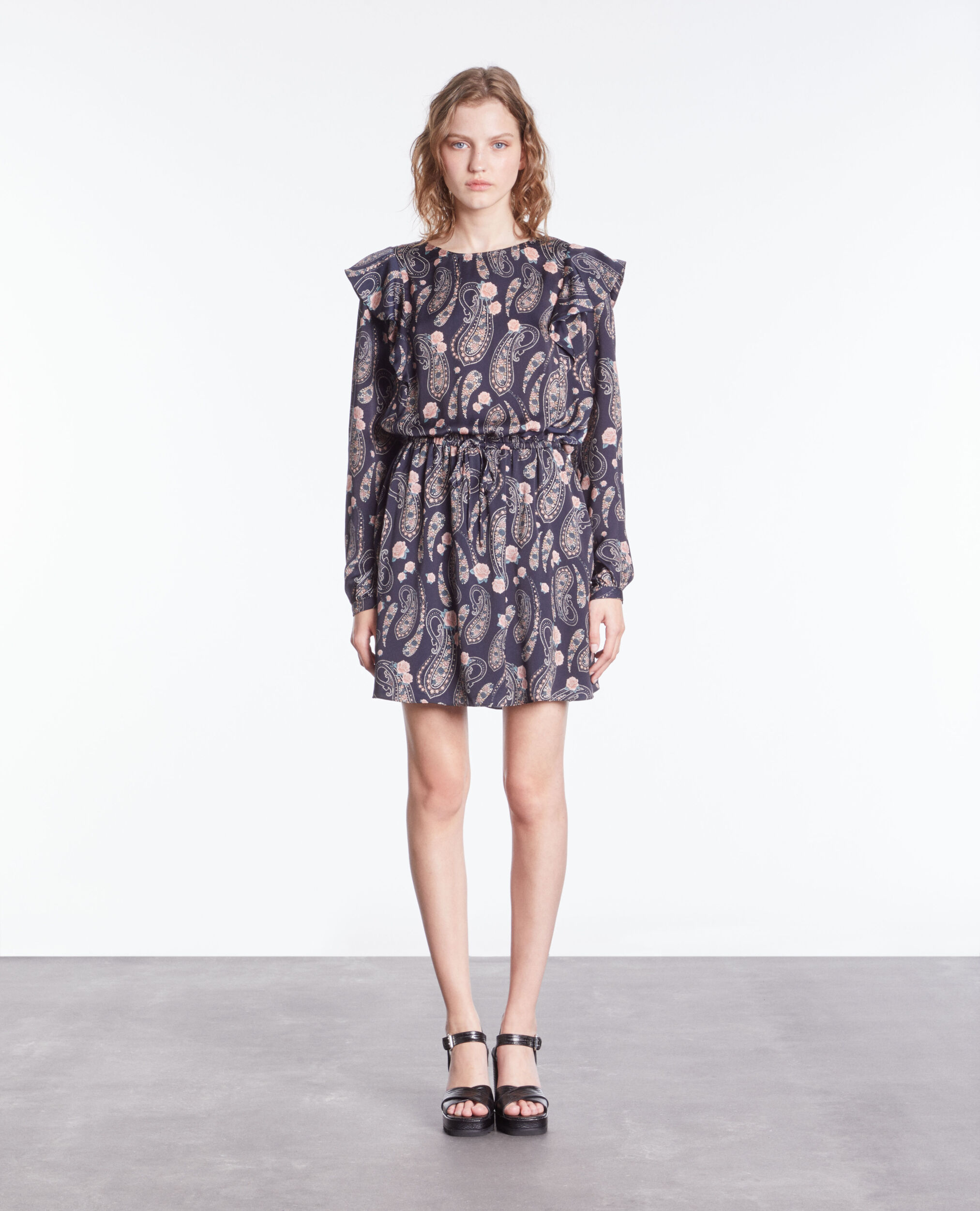 Short printed dress with ruffles BLACK / PINK