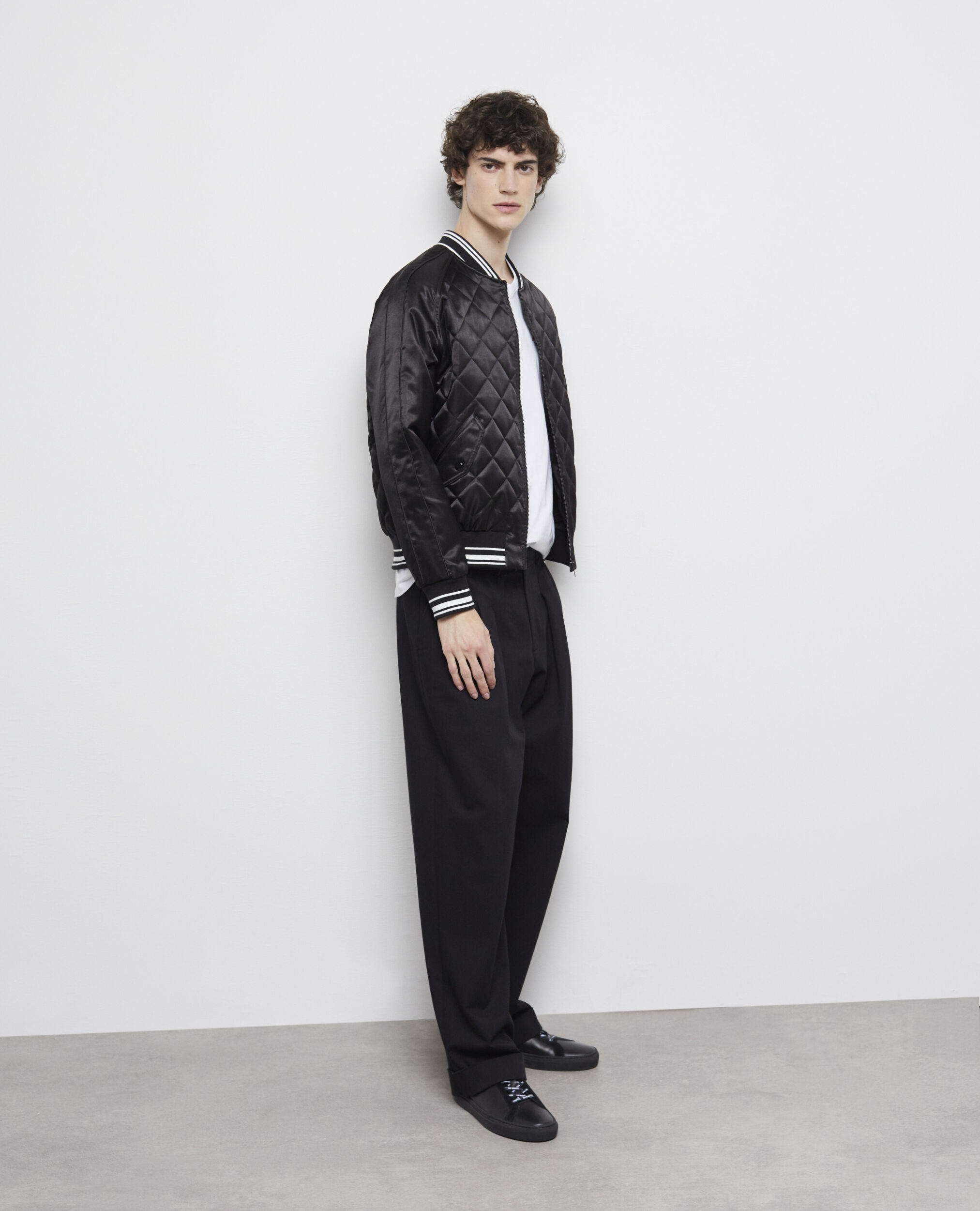 Embroidered black jacket BLACK