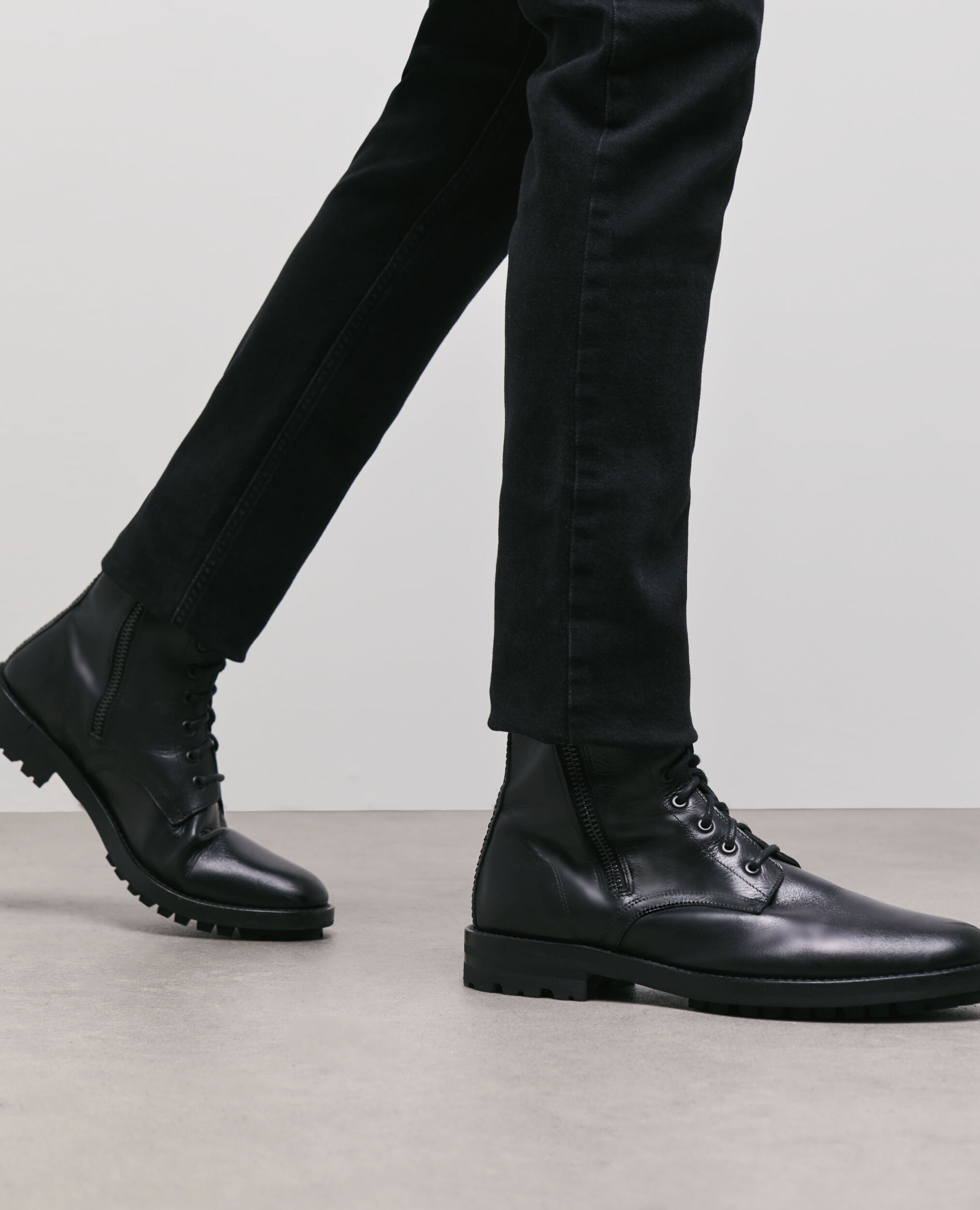 Black leather boots BLACK