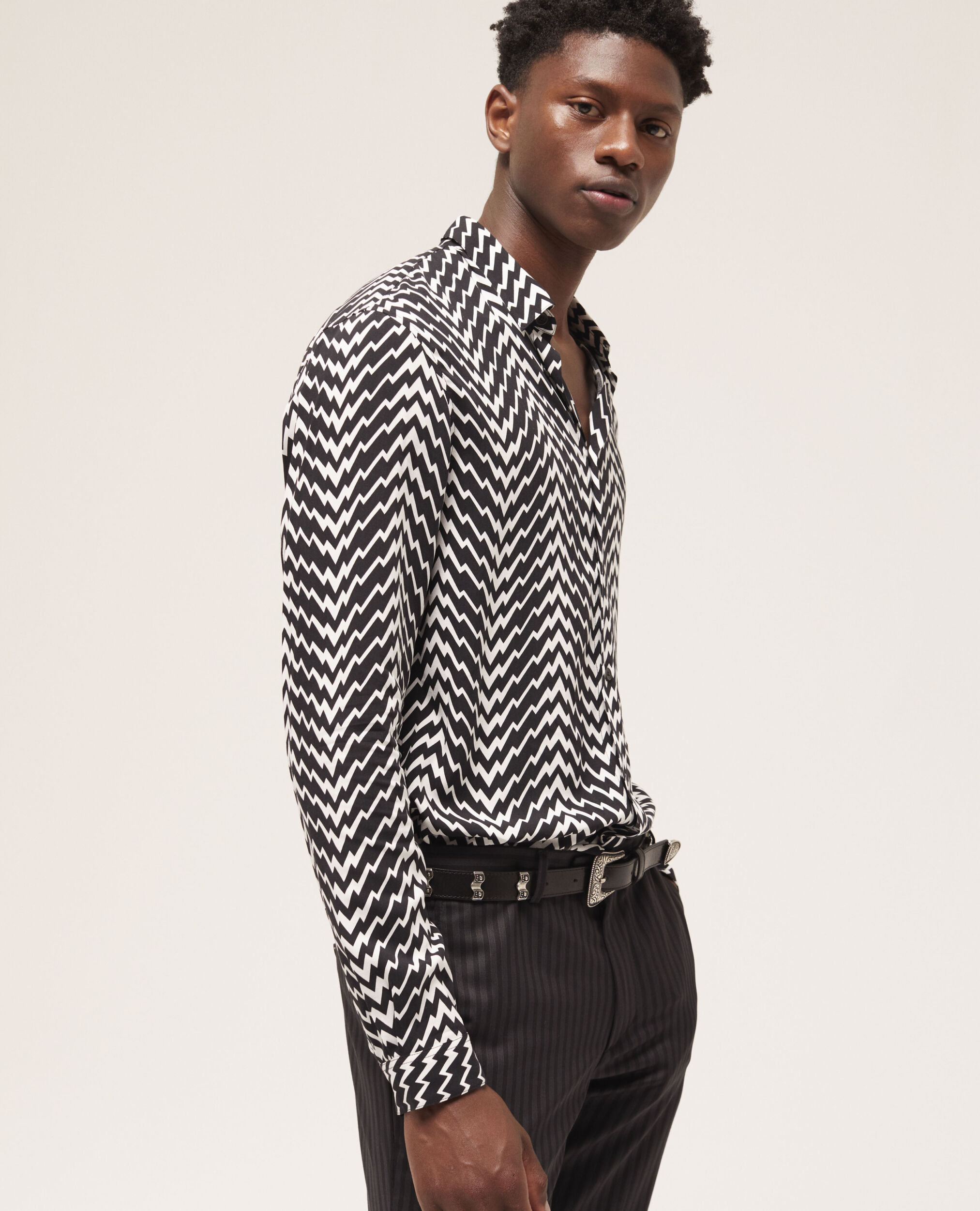 Printed classic-collar shirt BLACK WHITE