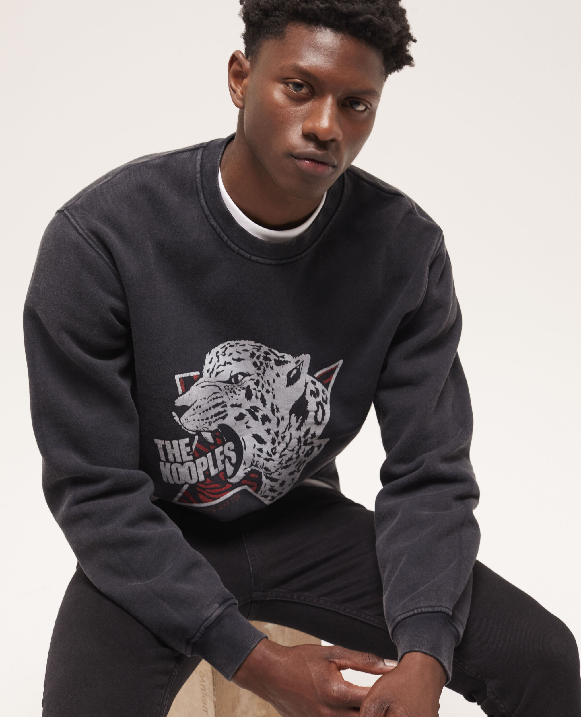 Black sweatshirt with tiger screen print BLACK WASHED