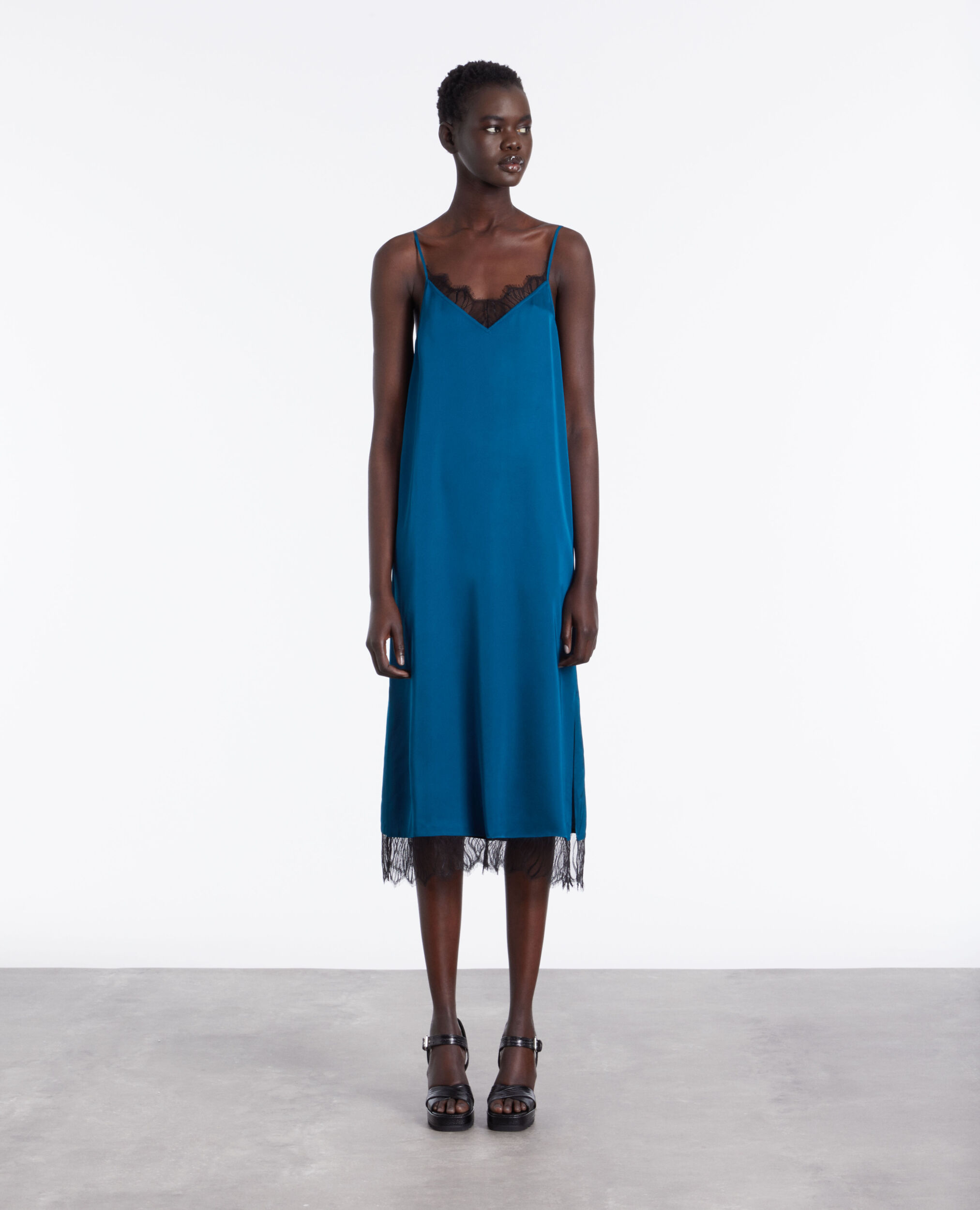 Long blue slip dress with lace details MEDIUM BLUE