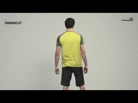 T-SHIRT UNDERCUT
