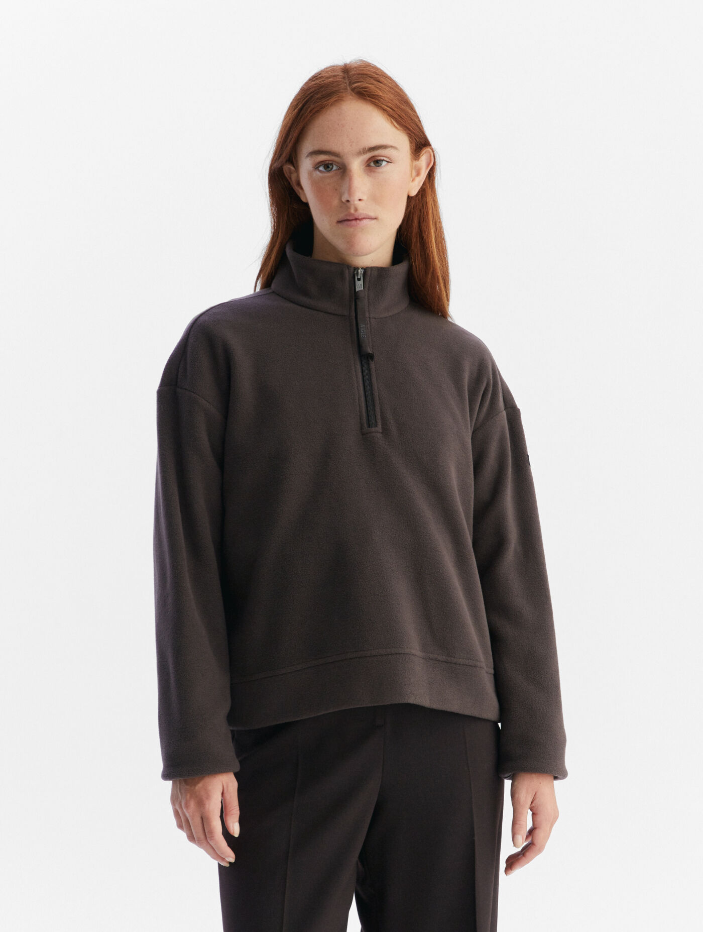 Zipped stand-up collar fleece
